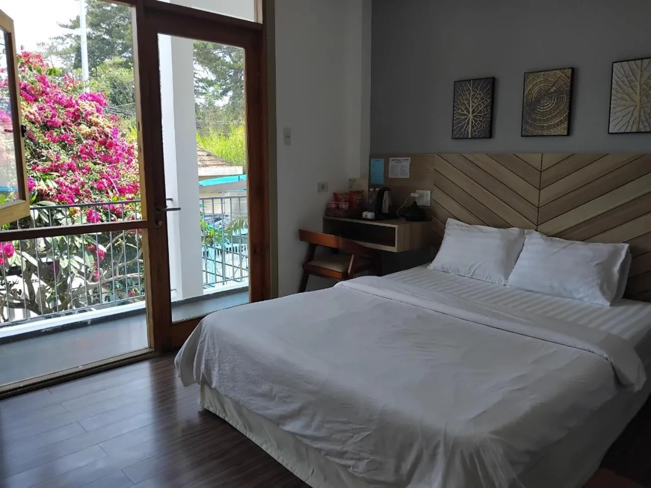 View (from property/room), Bed in Vindy House