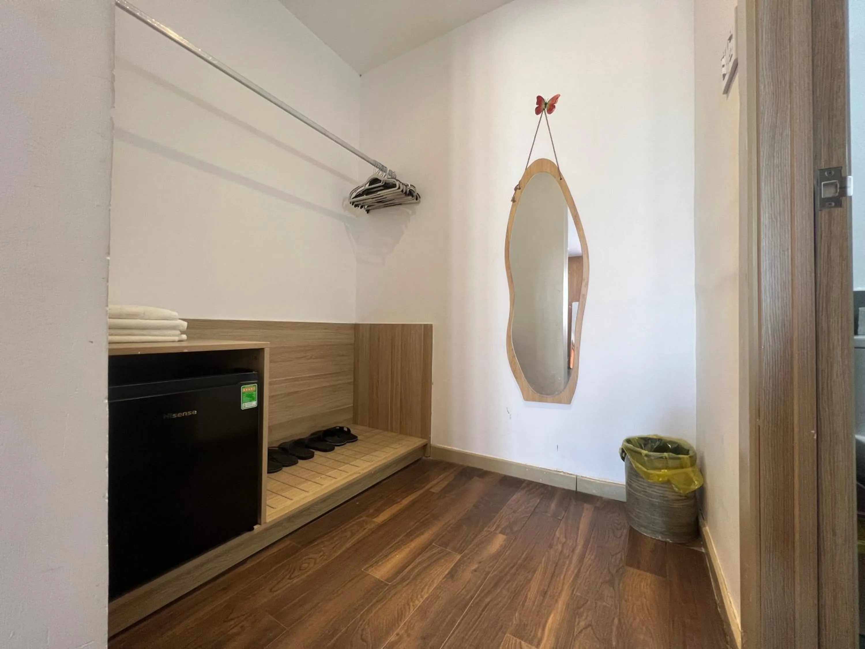 wardrobe in Vindy House