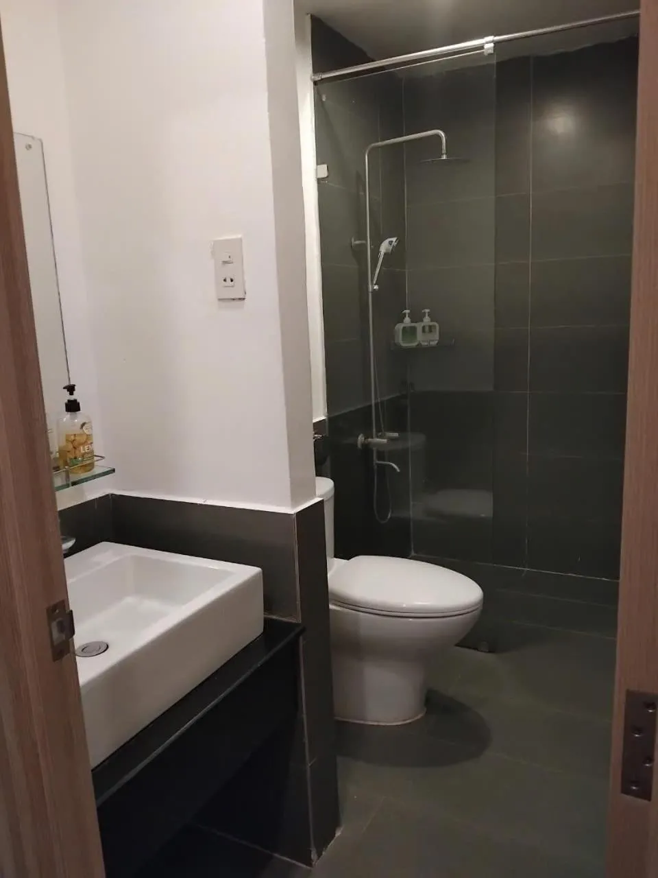 Shower in Vindy House