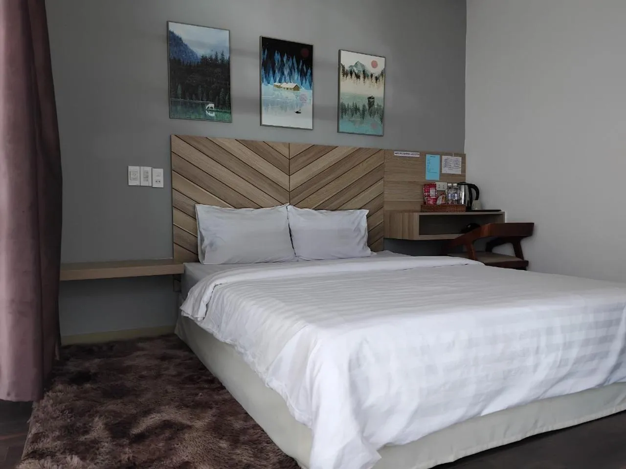 Photo of the whole room, Bed in Vindy House
