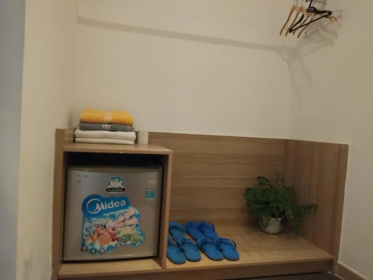 furniture in Vindy House