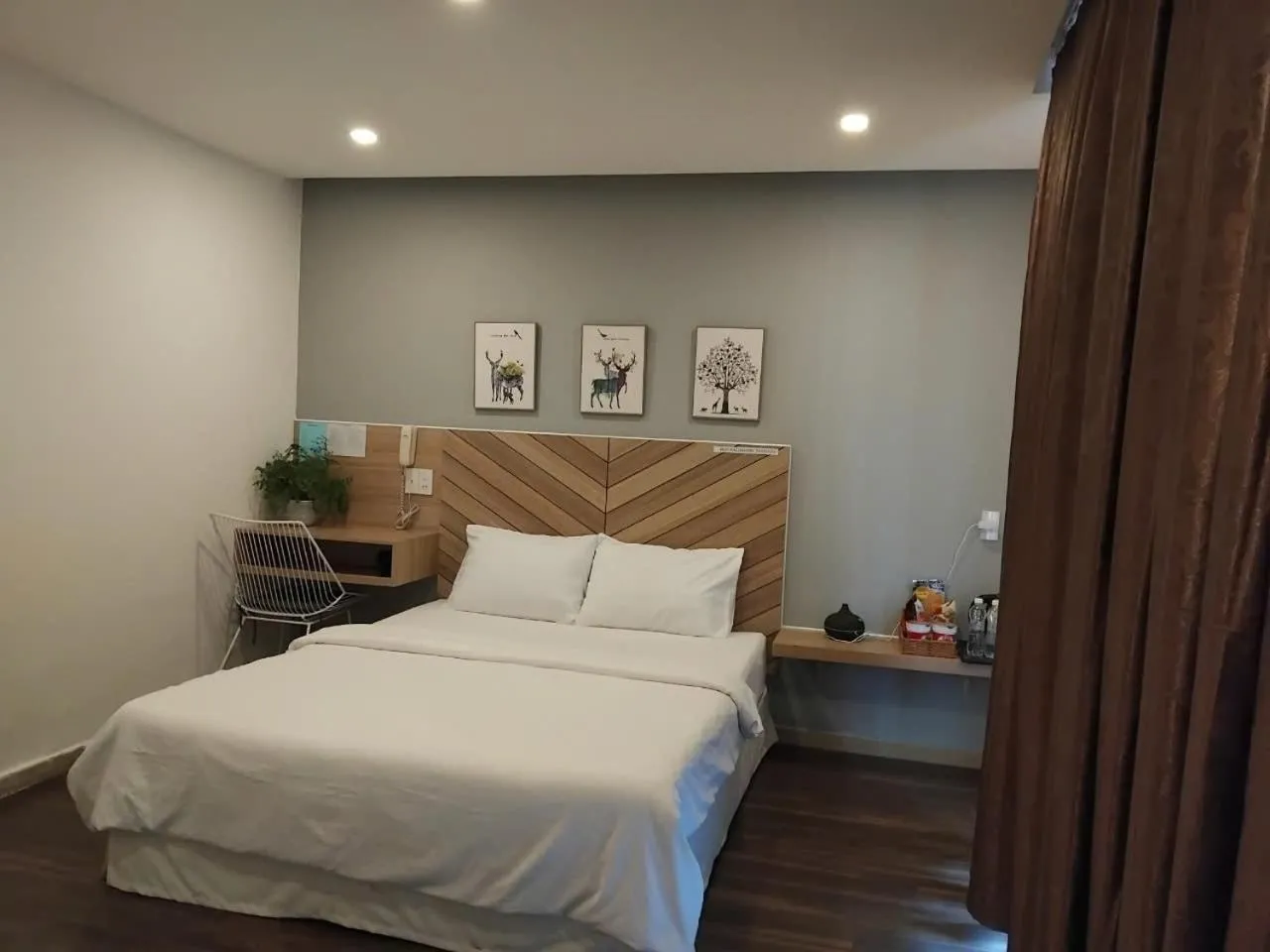 Bed in Vindy House