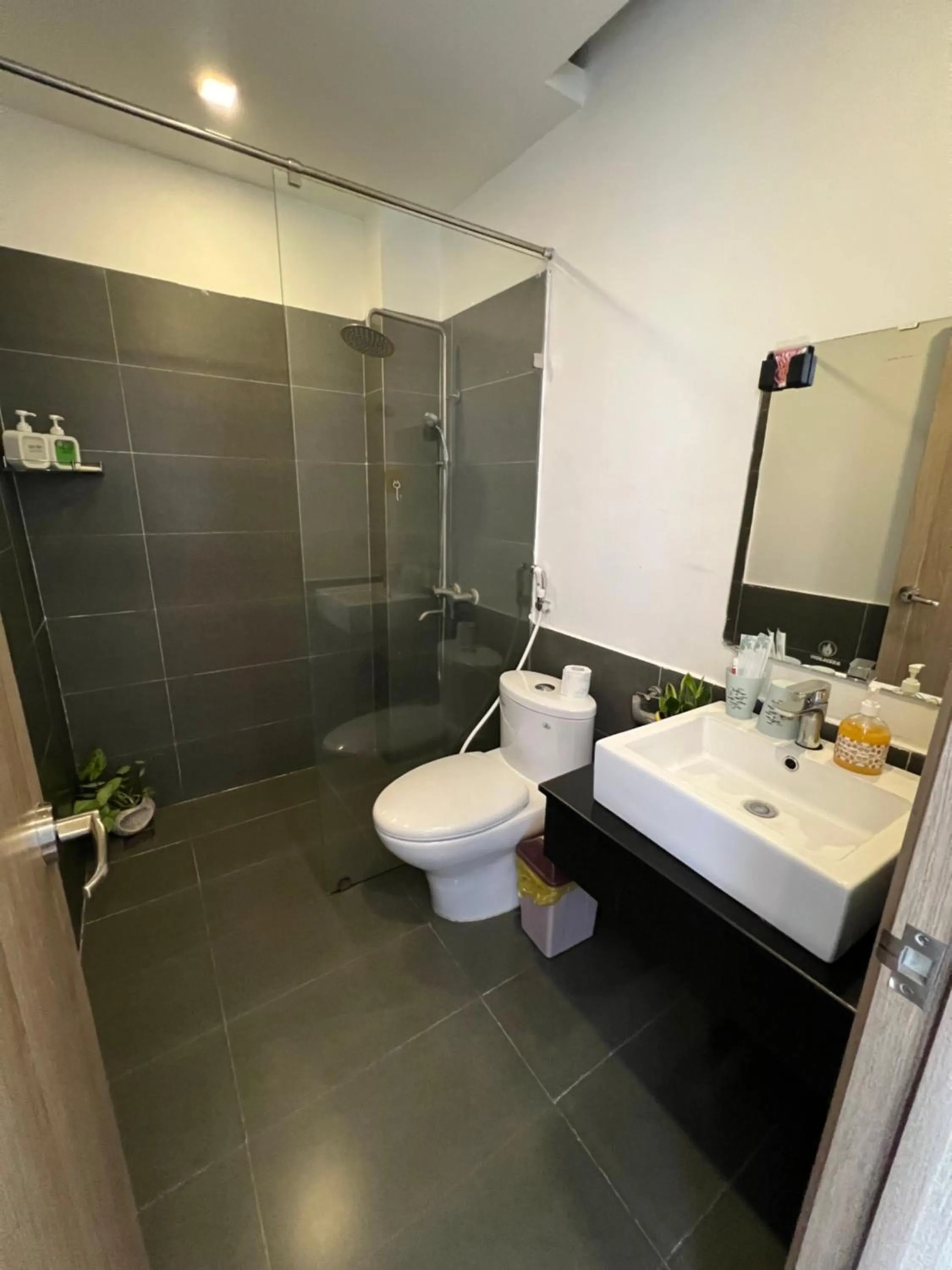 Shower in Vindy House