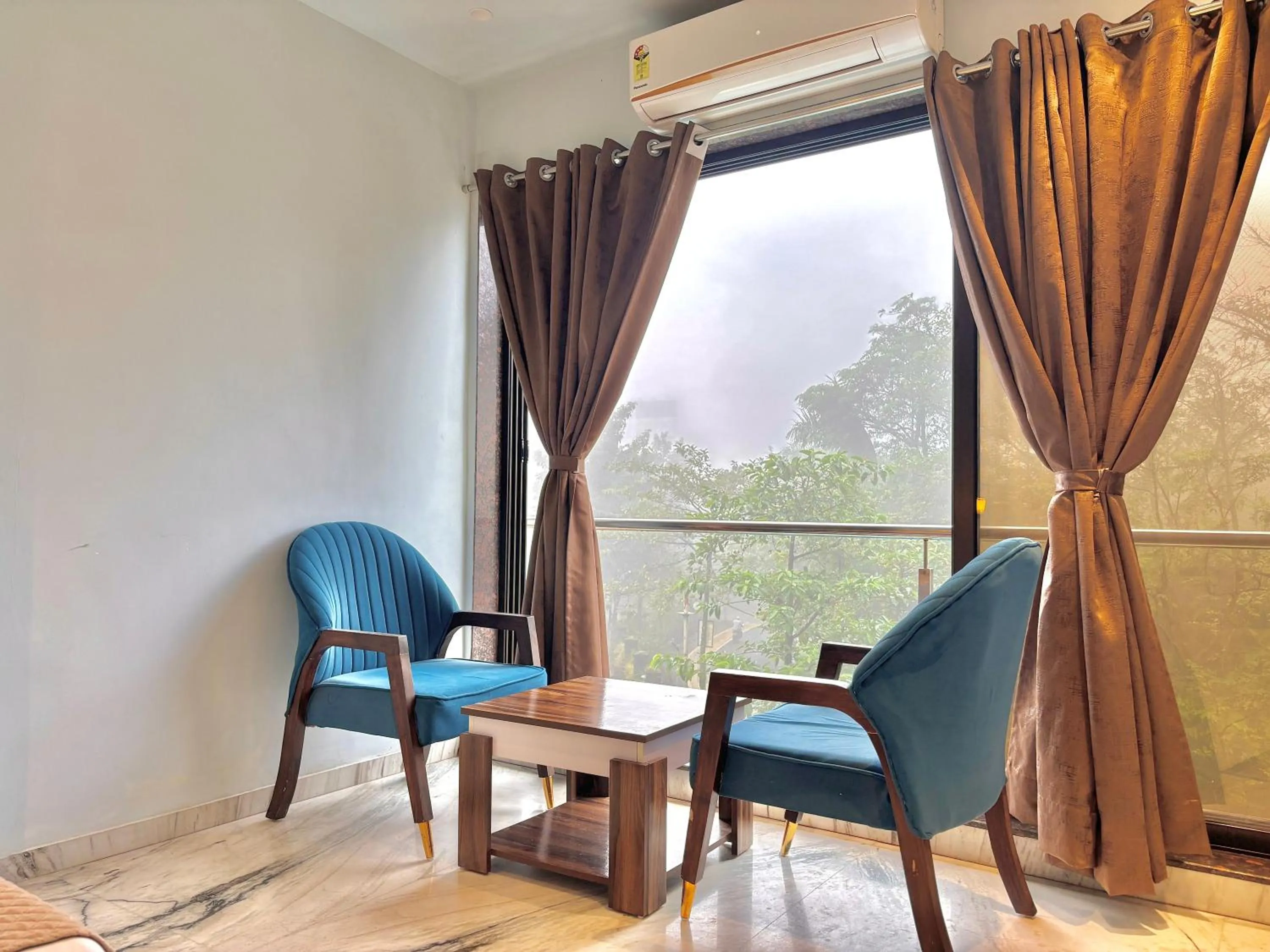 Seating area in Misty Blue Resort and Villas