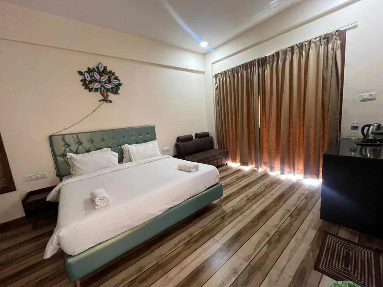 Bed in Misty Blue Resort and Villas