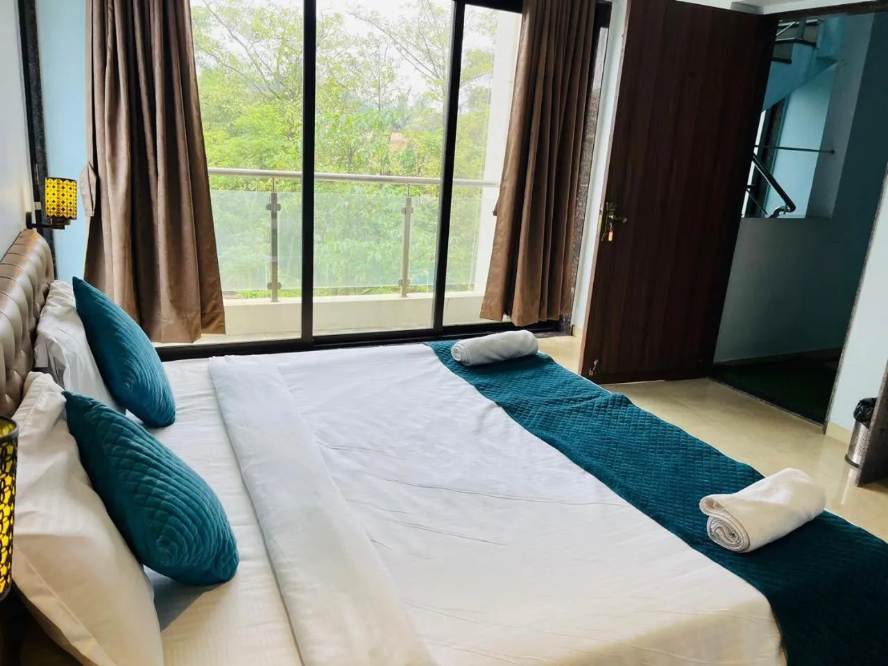 Garden view, Bed in Misty Blue Resort and Villas