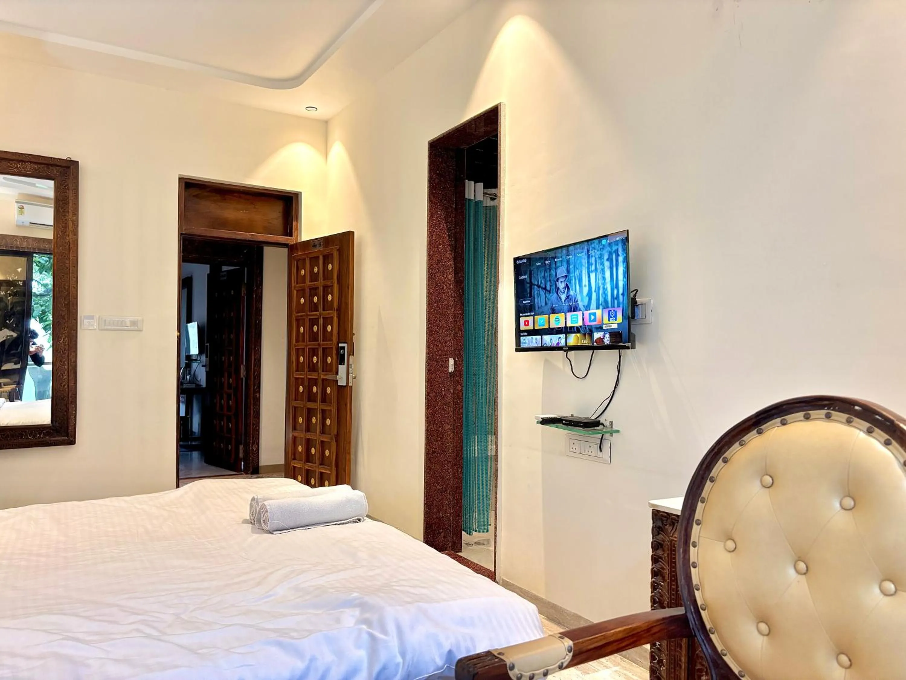 Bedroom, Bed in Misty Blue Resort and Villas