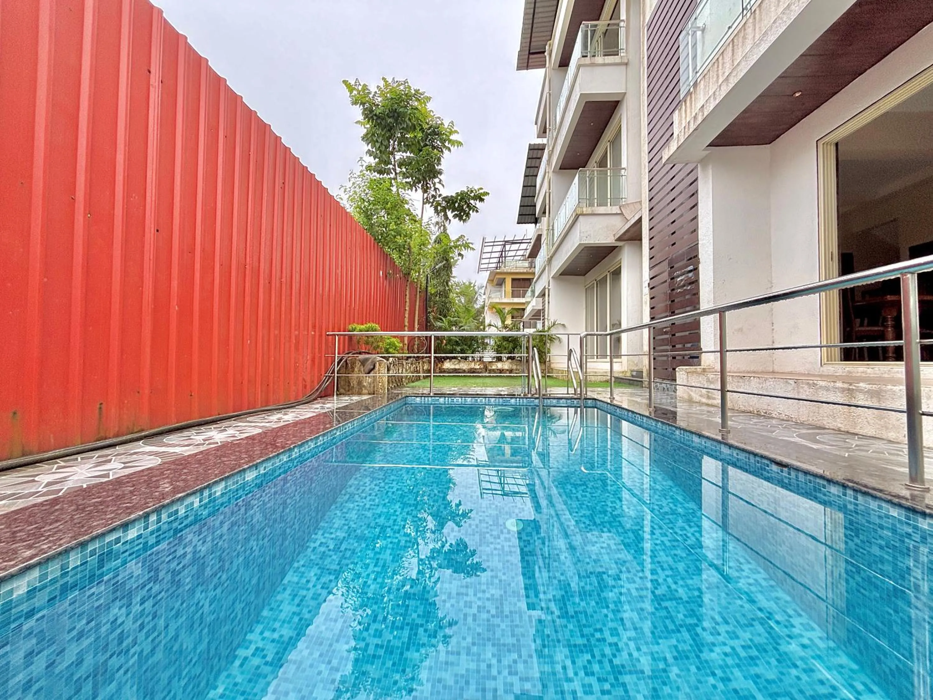 Swimming pool in Misty Blue Resort and Villas