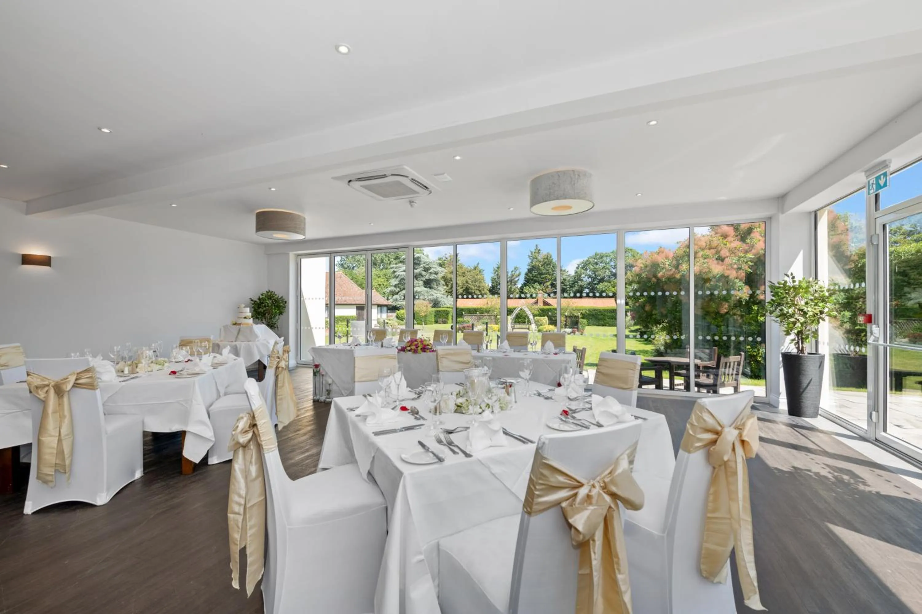 wedding in Best Western Priory Hotel