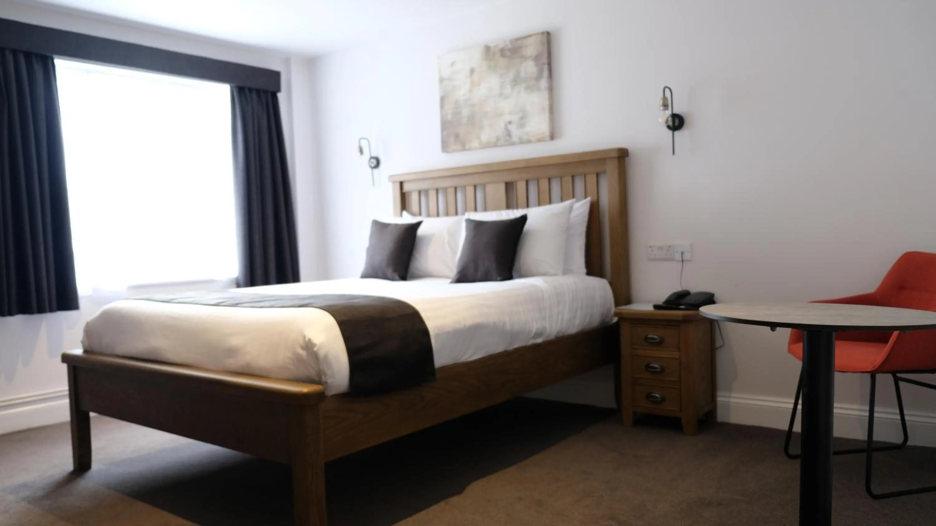Bed in Best Western Priory Hotel