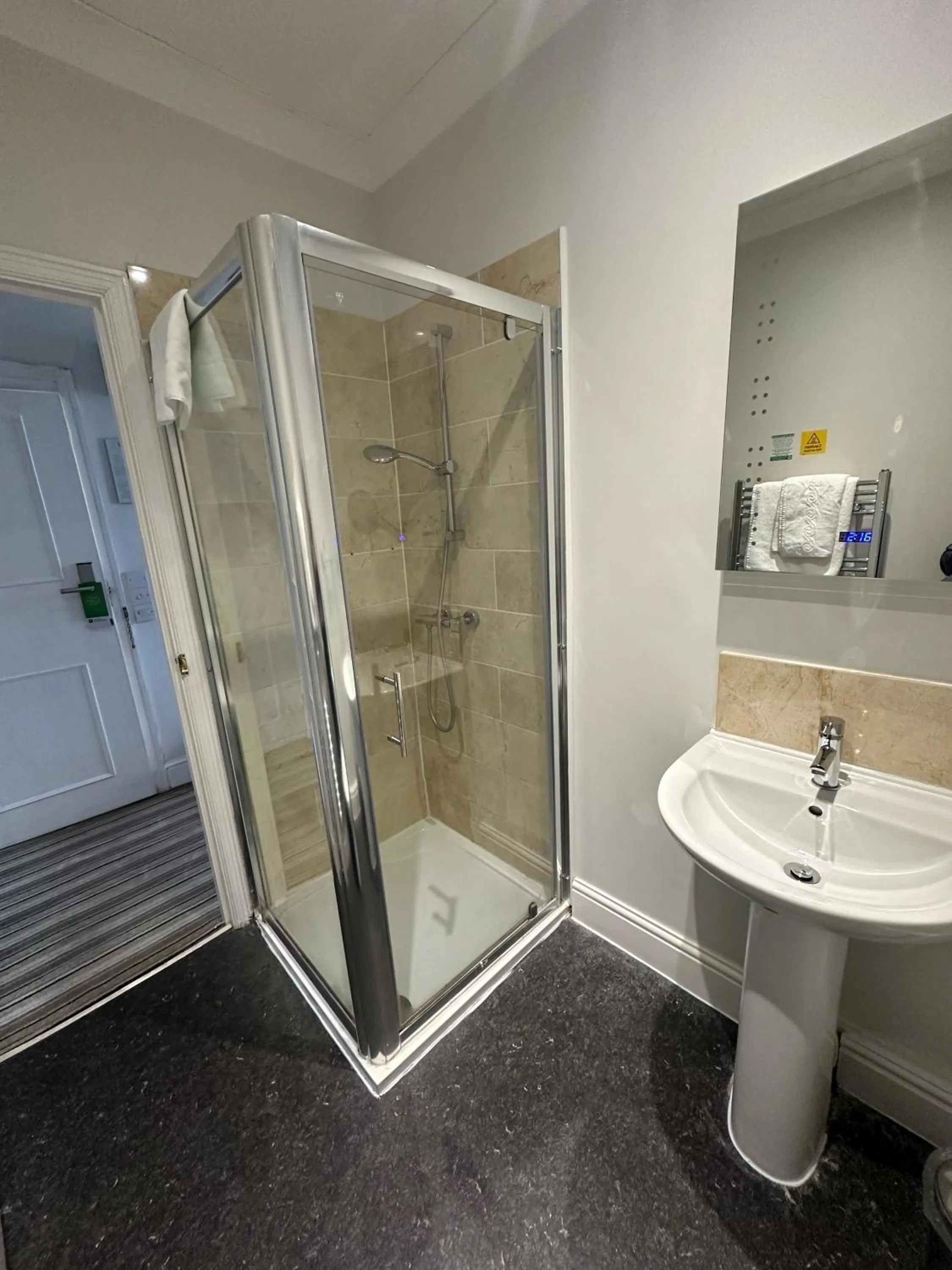 Shower in Best Western Priory Hotel