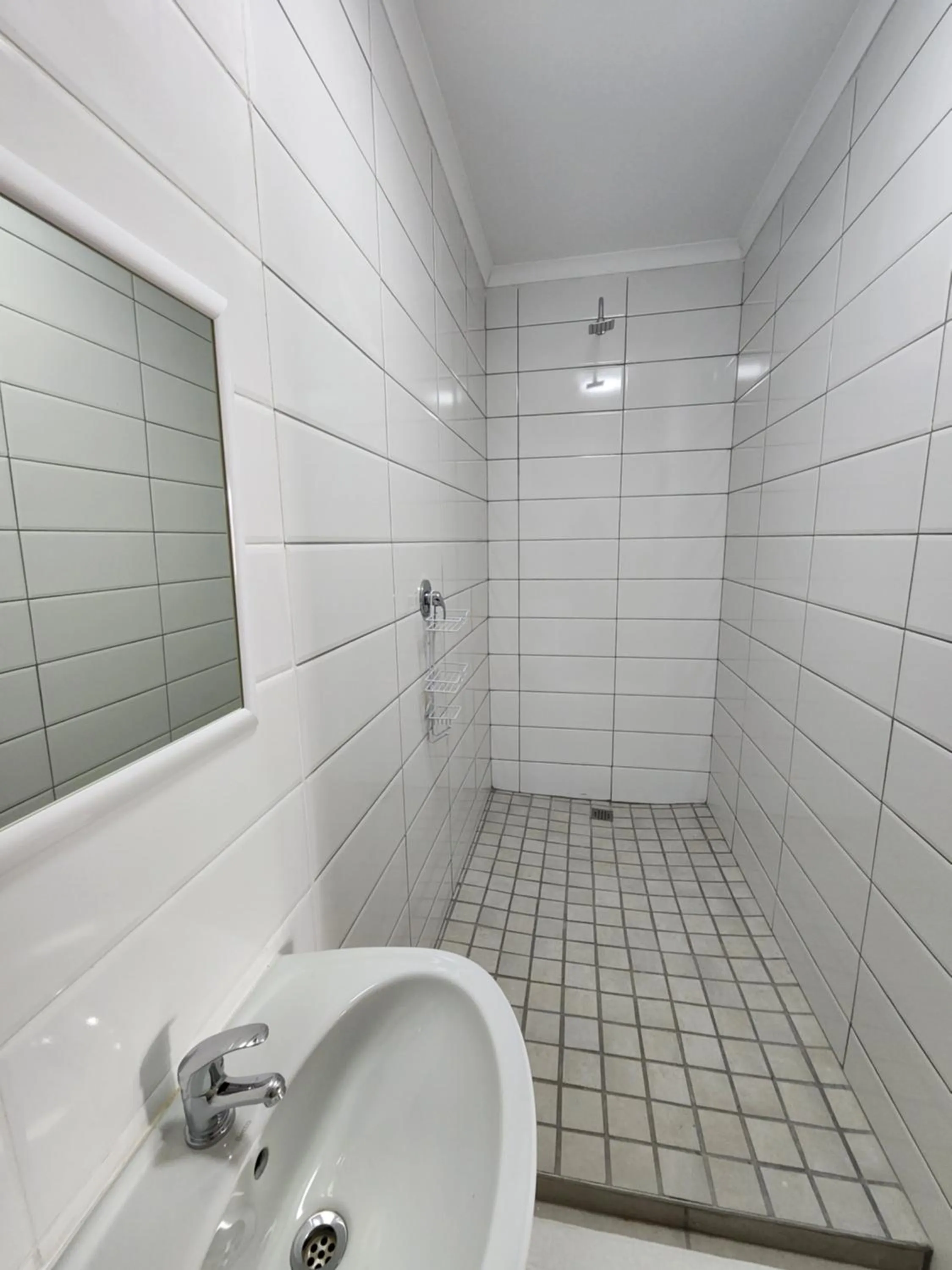 Shower in Amberdale Estate Self Catering