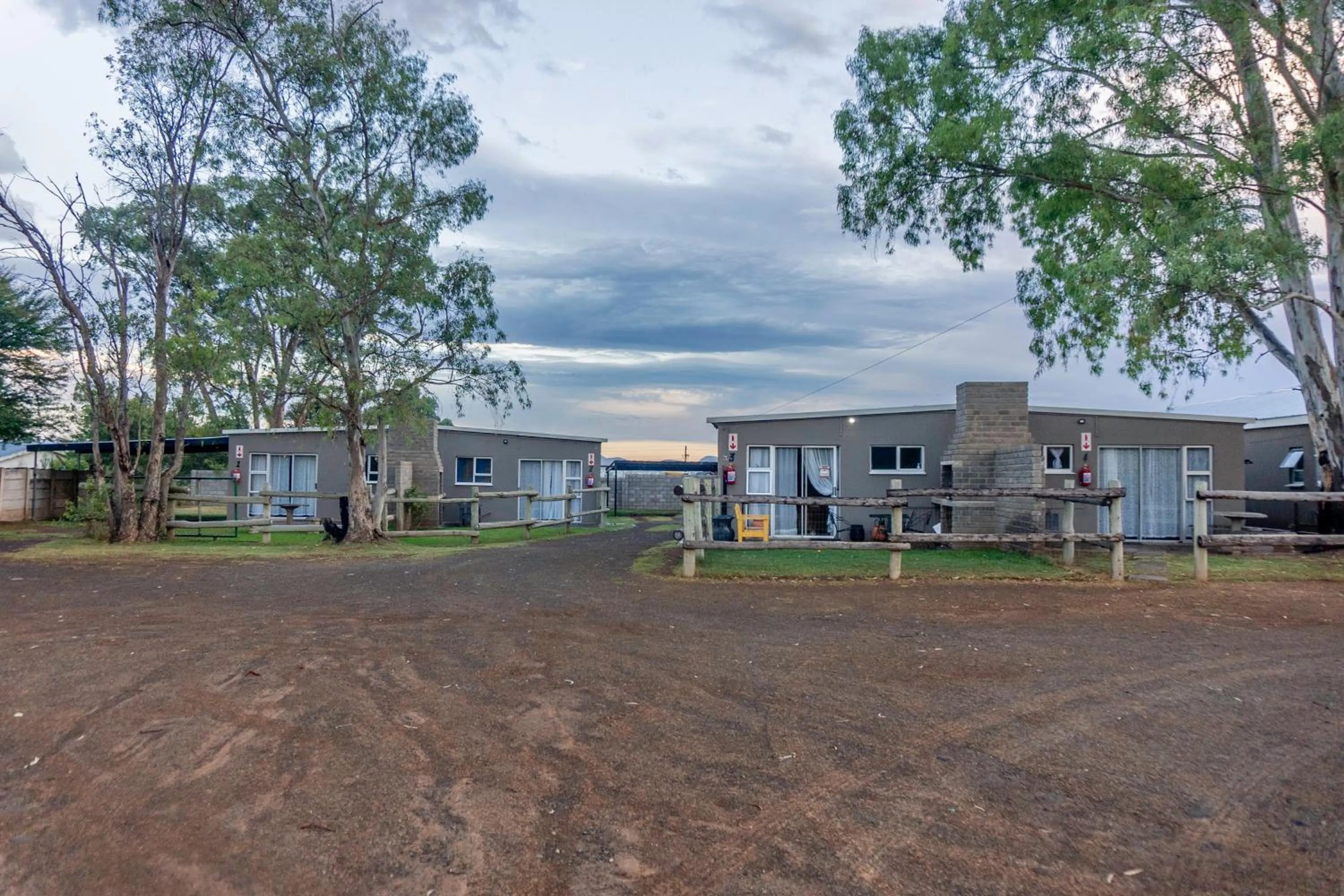 Property building in Amberdale Estate Self Catering
