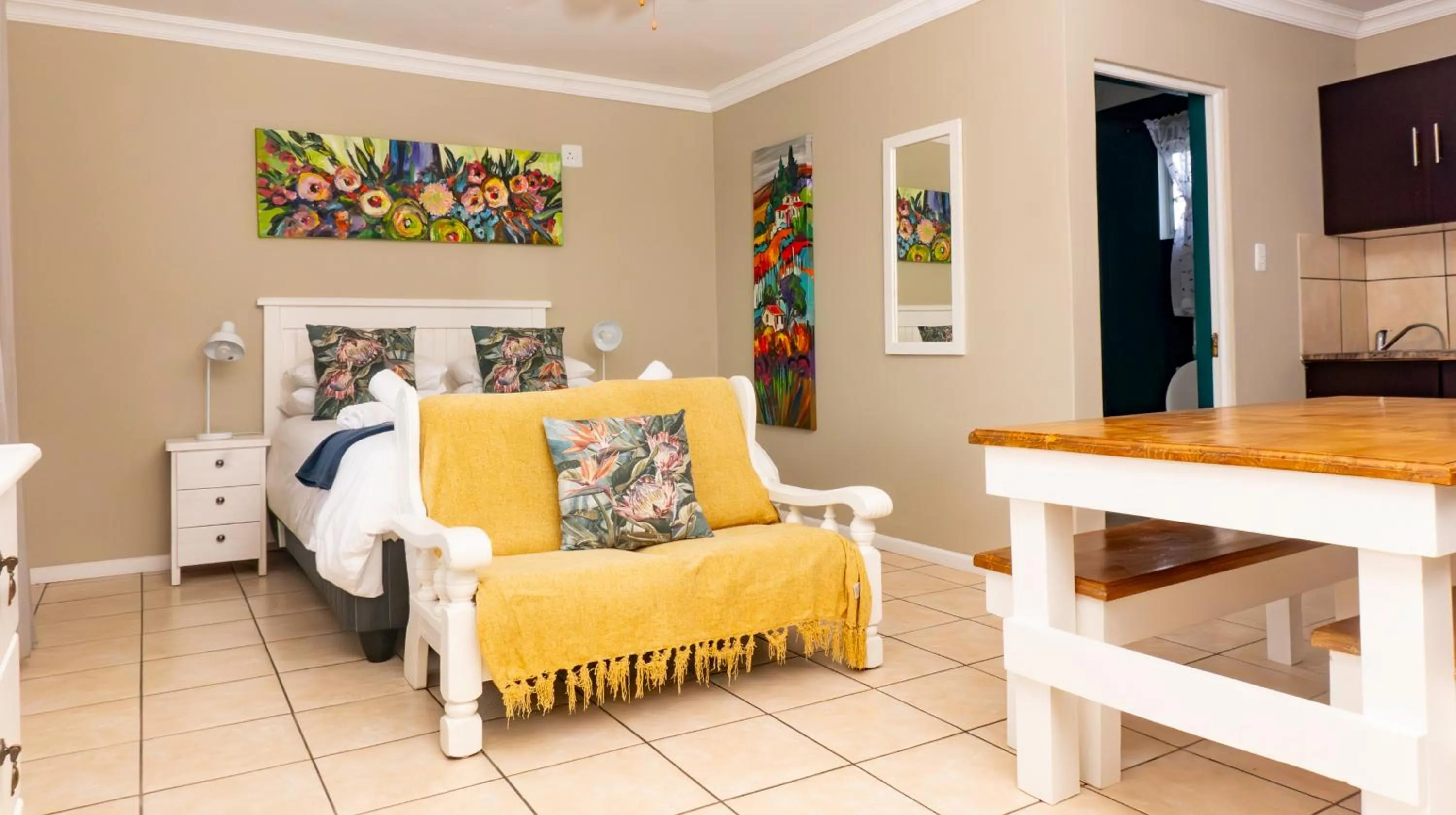 Bed in Amberdale Estate Self Catering