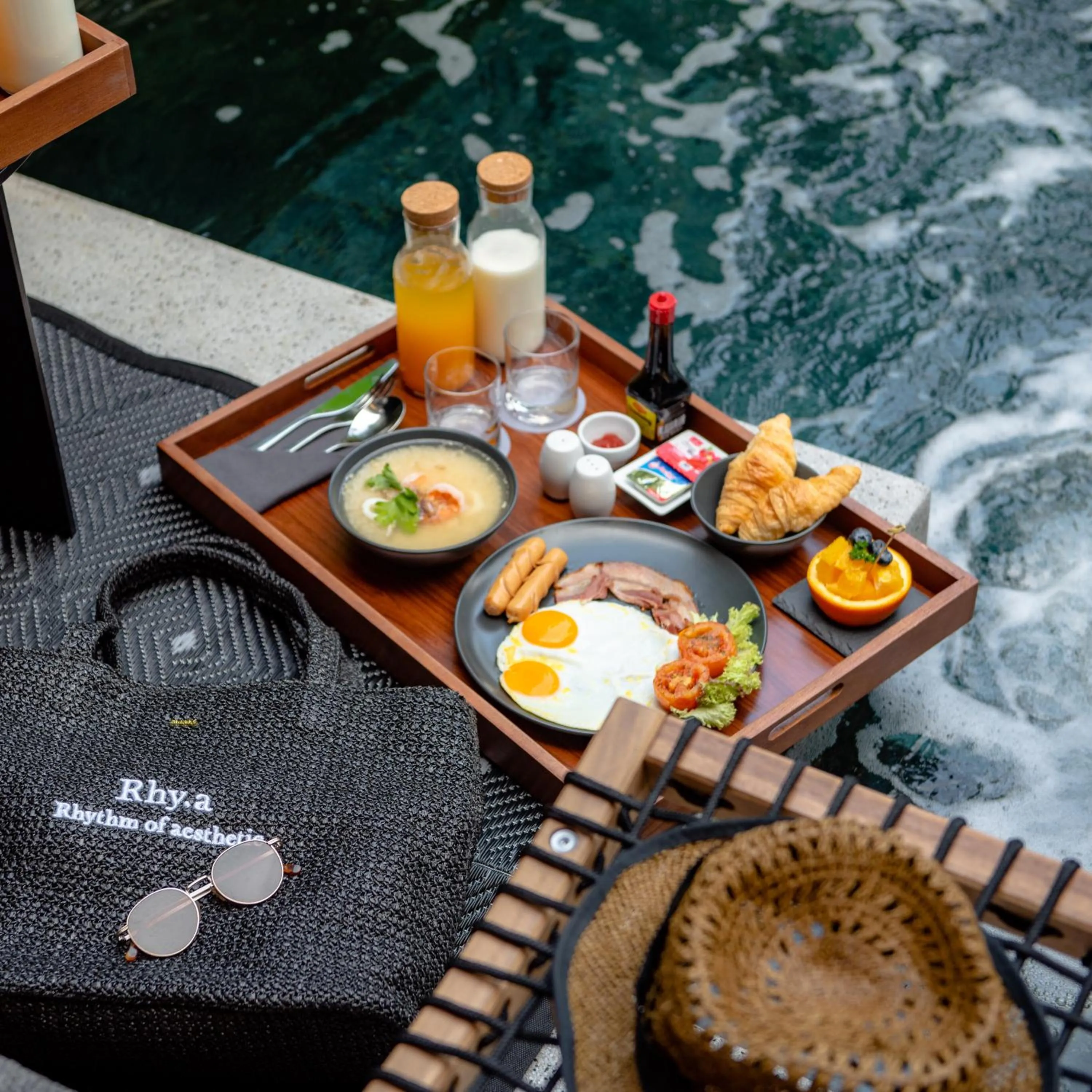 Breakfast in Rhy.a Private Pool Villa