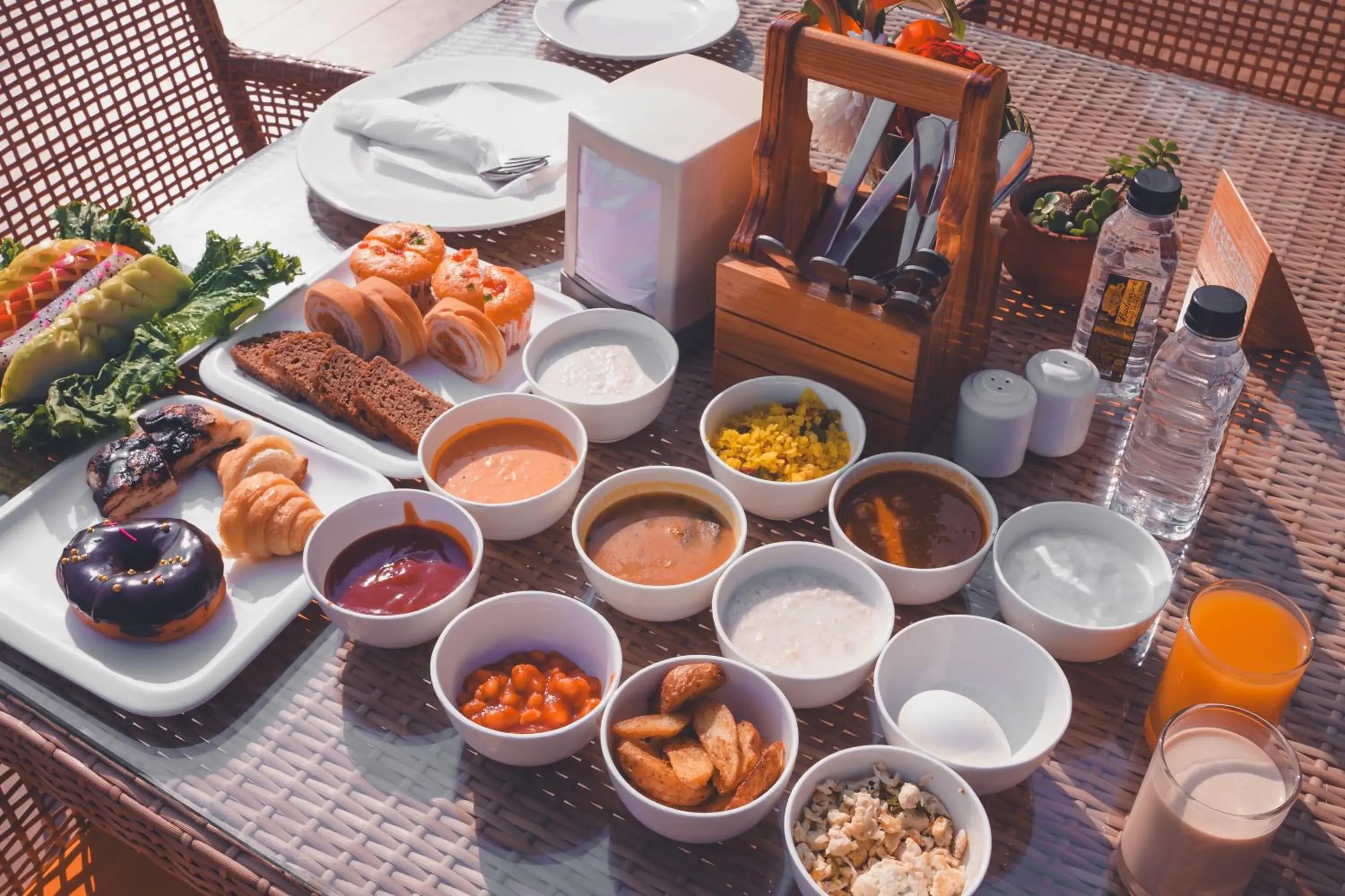 Breakfast in KRYC Luxury Living near Indraprastha Apollo Hospital Breakfast in KRYC Luxury Living near Indraprastha Apollo Hospital