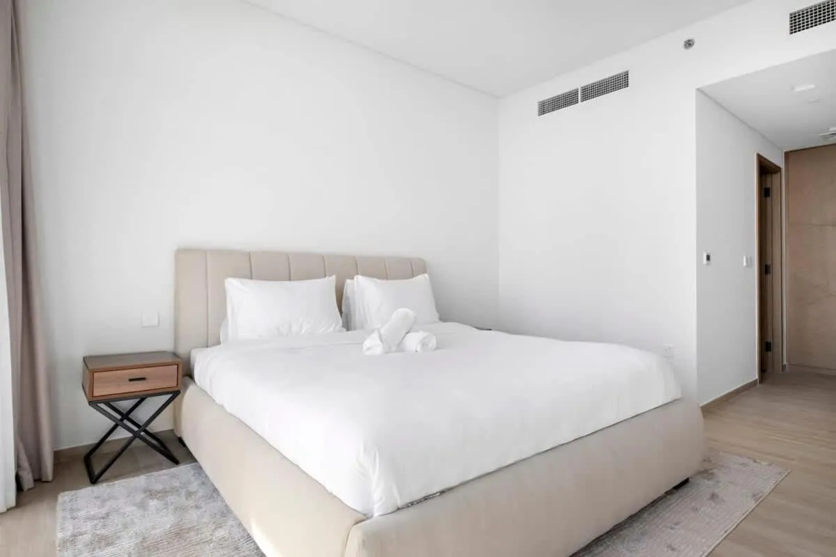 Amazing 2br with a lagoon view in Creek Harbour
