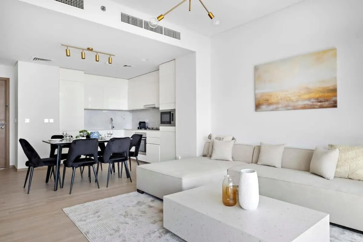 Amazing 2br with a lagoon view in Creek Harbour