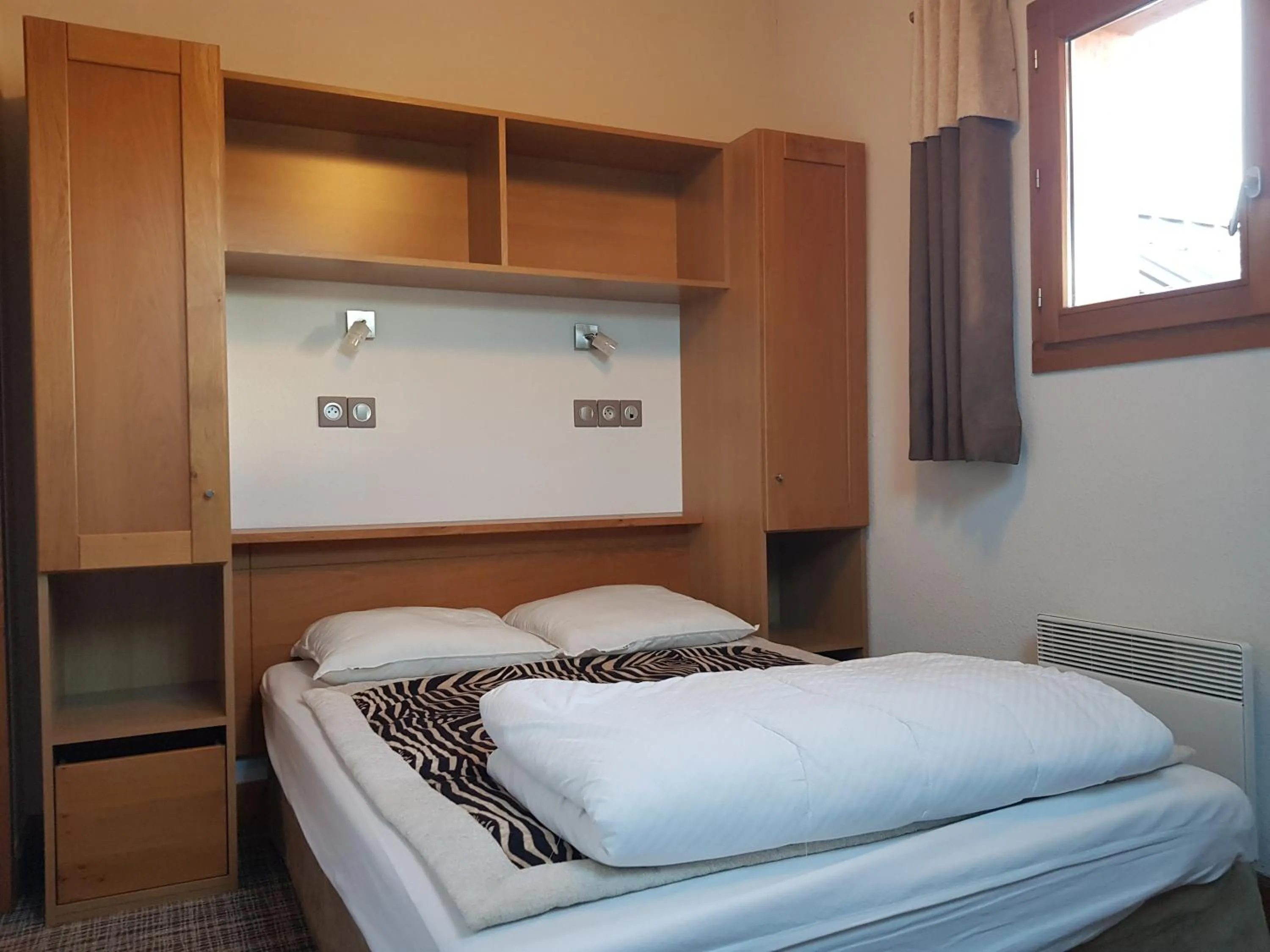 Property building, Bed in Les balcons des aiguilles