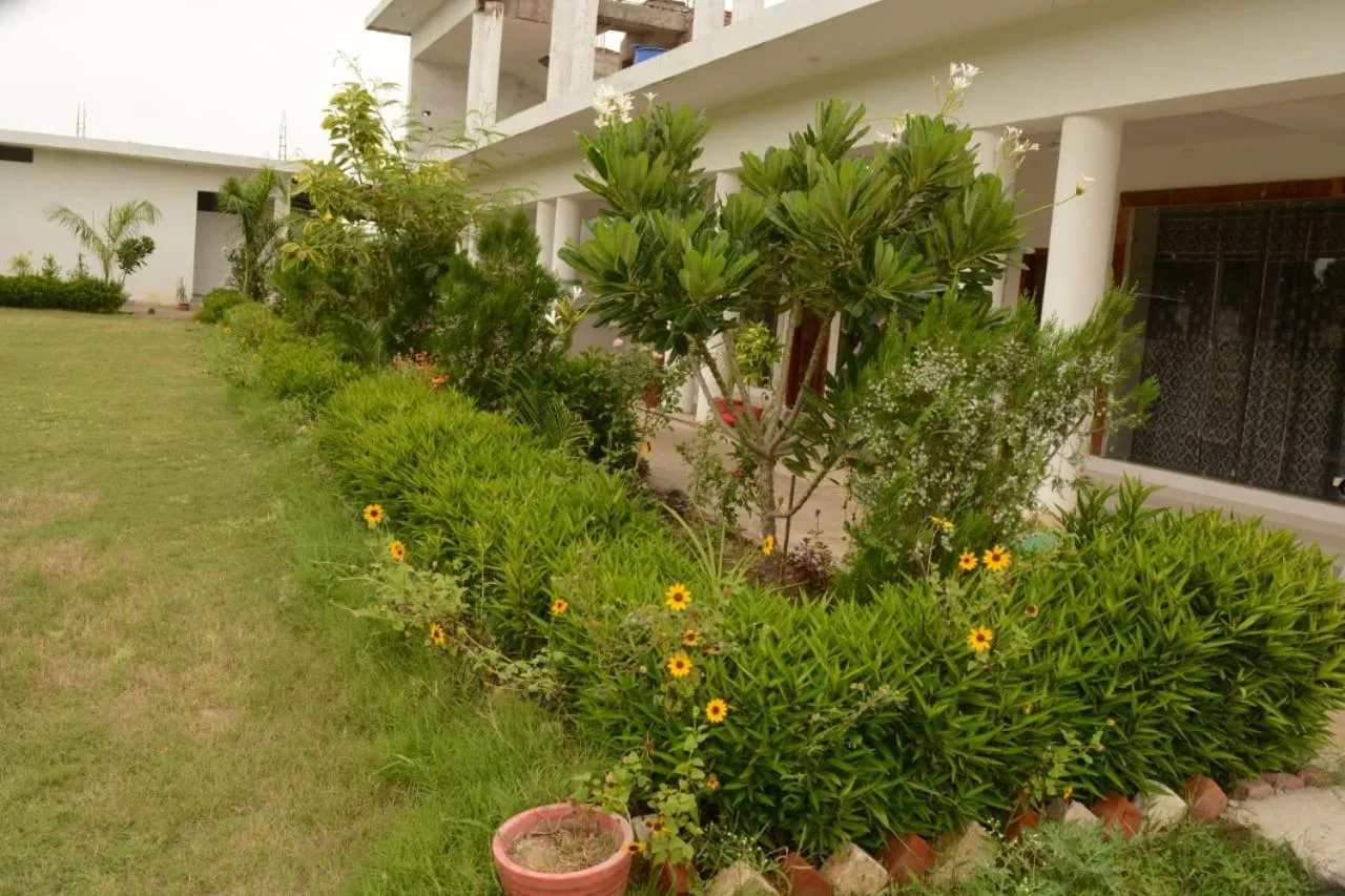 Hotel Radha Rani Mahal