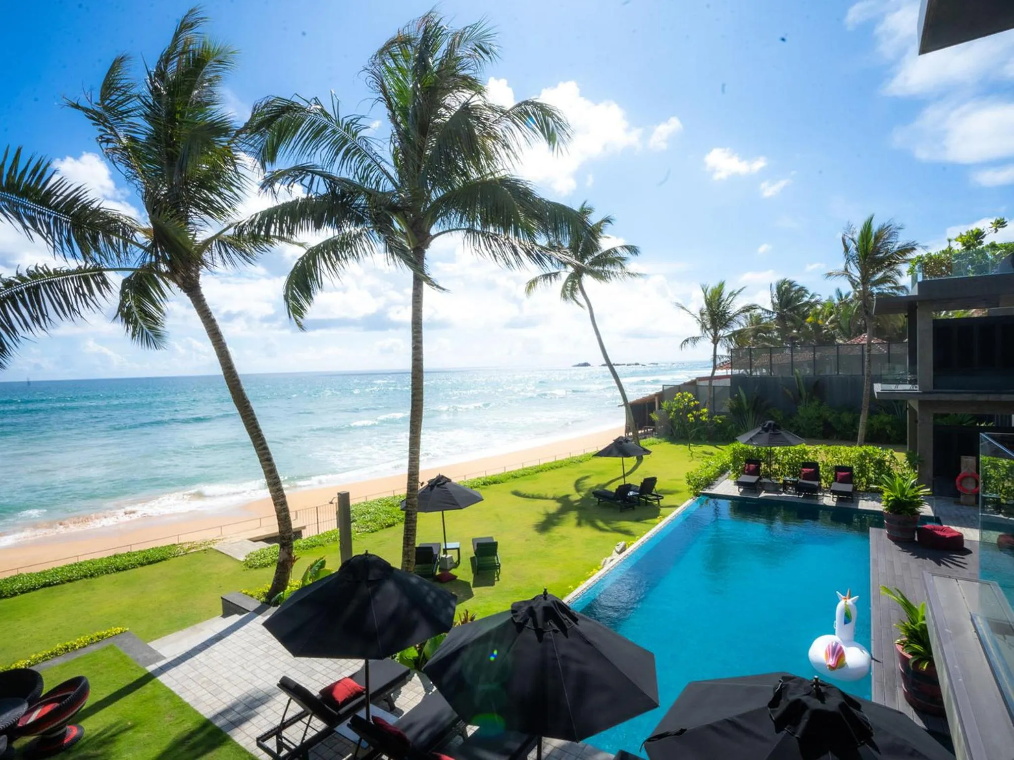 Pool view in DORMERO Hotel Sri Lanka Hikkaduwa Beach