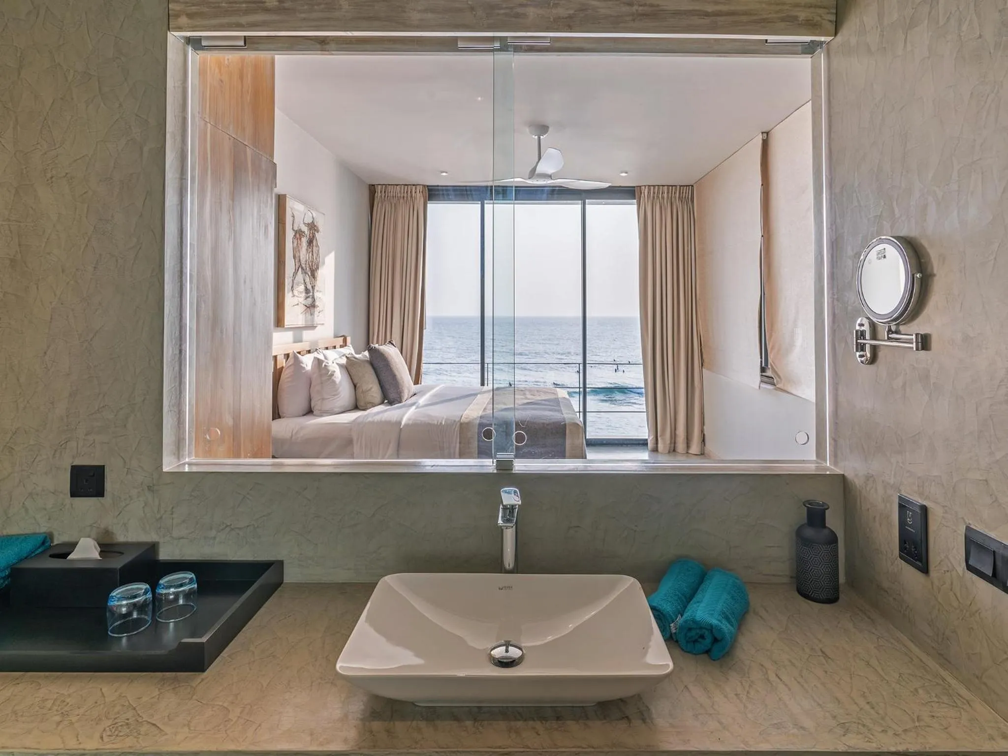 Bathroom, Bed in DORMERO Hotel Sri Lanka Hikkaduwa Beach