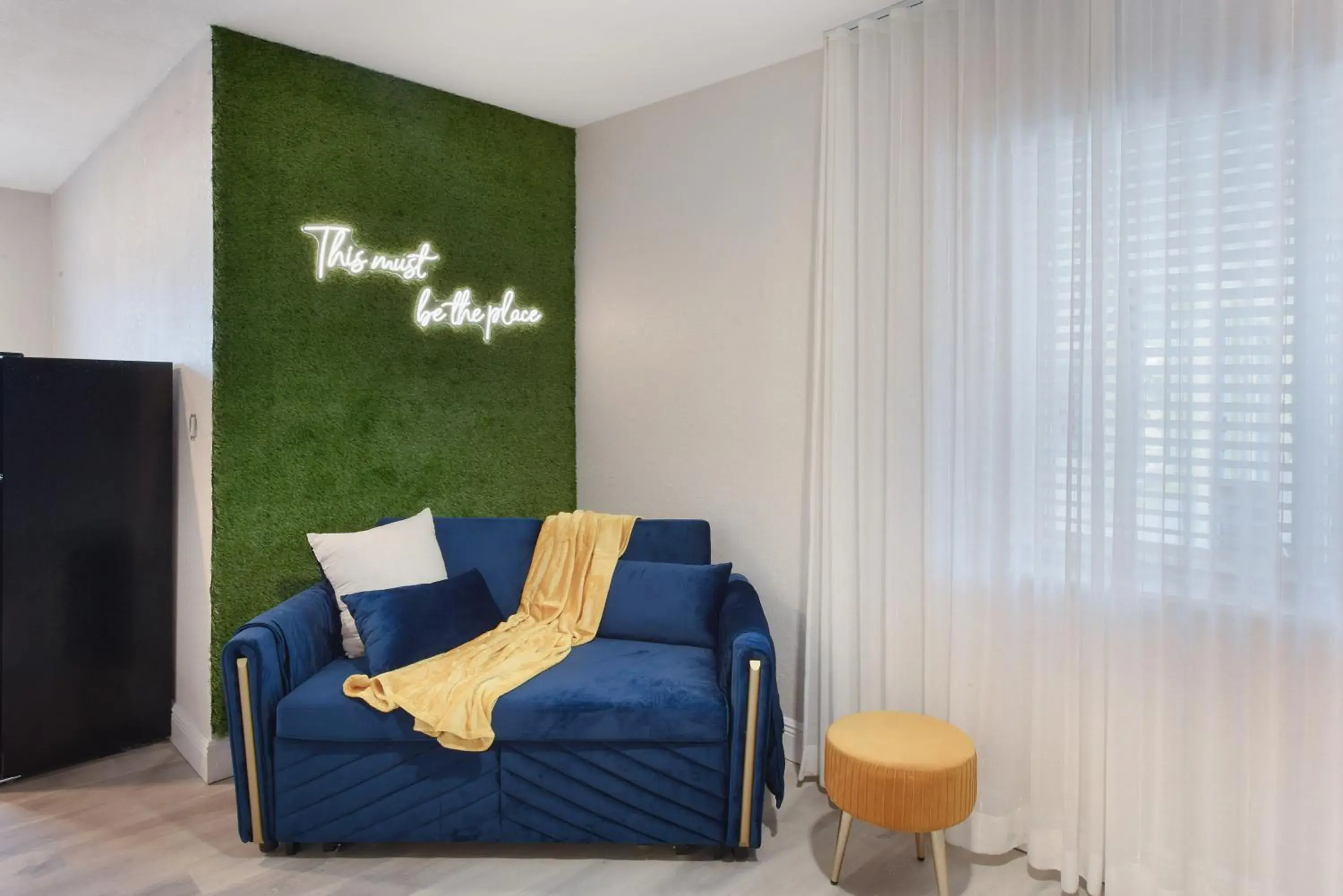 Living room in Palm Cove Motel Living room in Palm Cove Motel