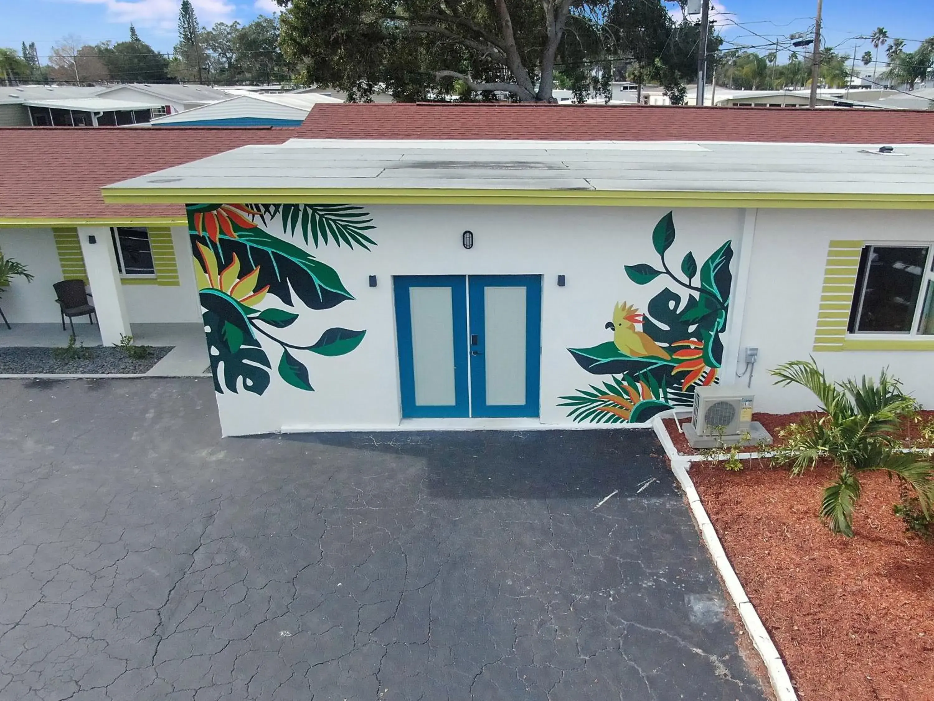 Property building in Palm Cove Motel Property building in Palm Cove Motel