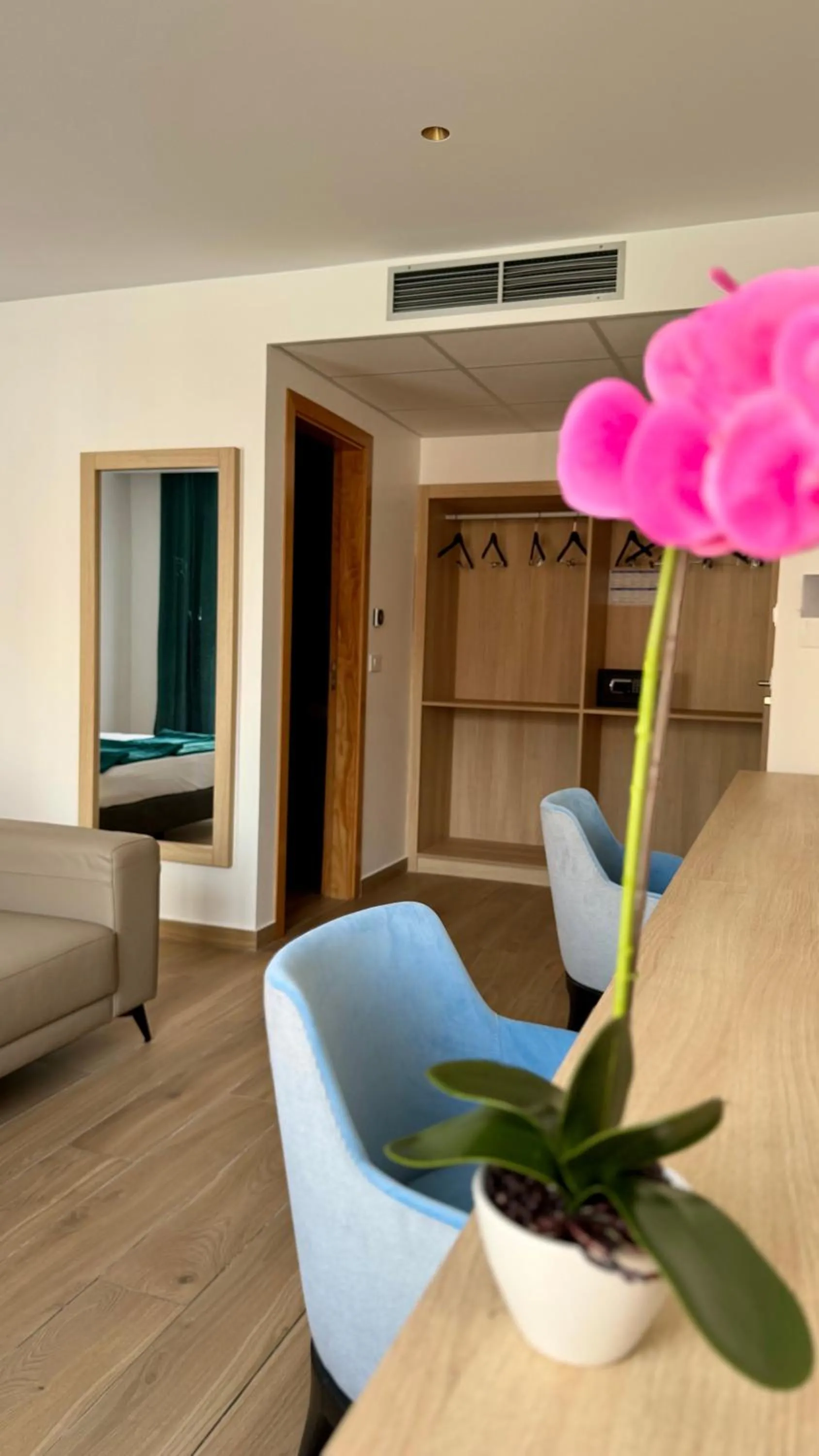 Living room in Hôtel Blue Sky