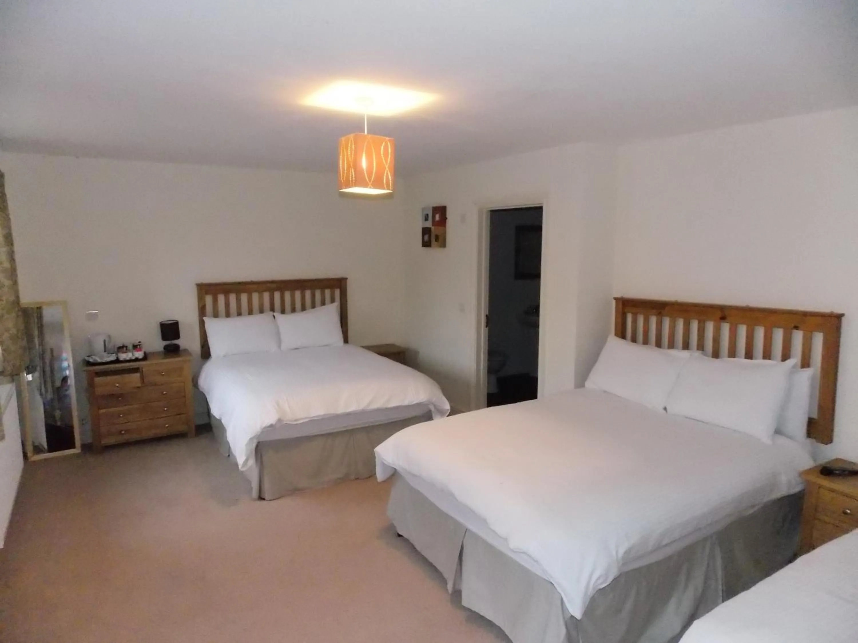 Bedroom, Bed in Canons Court Mews