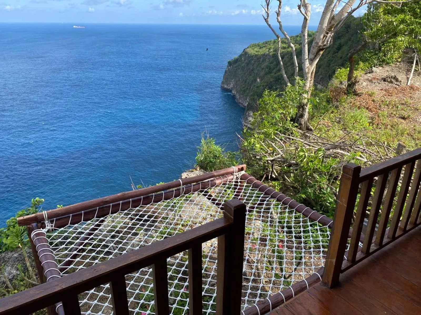 Sea view in Suwehan Beach Cliff House by BIJAK