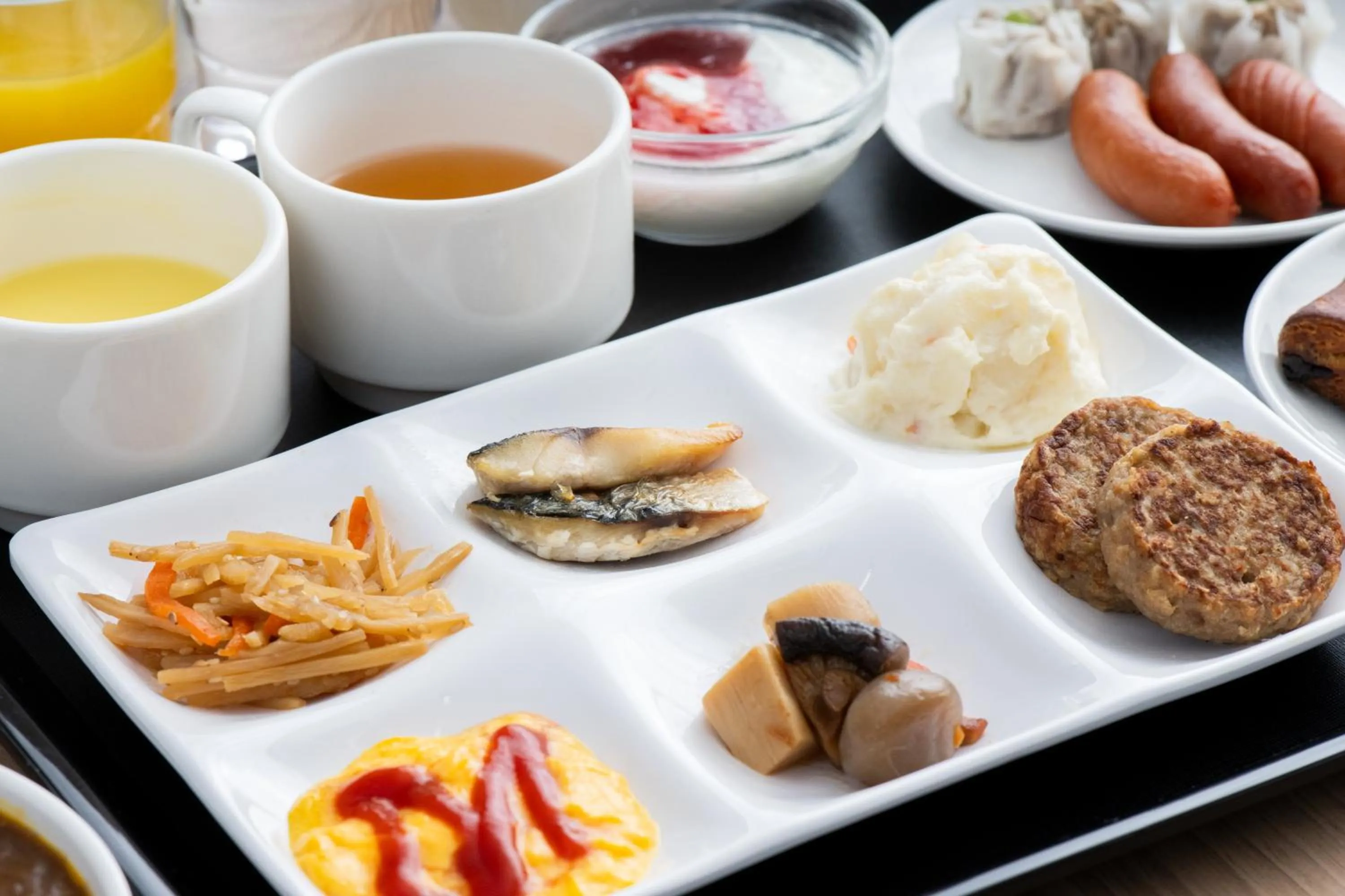 Buffet breakfast in Urvest Hotel Kamata