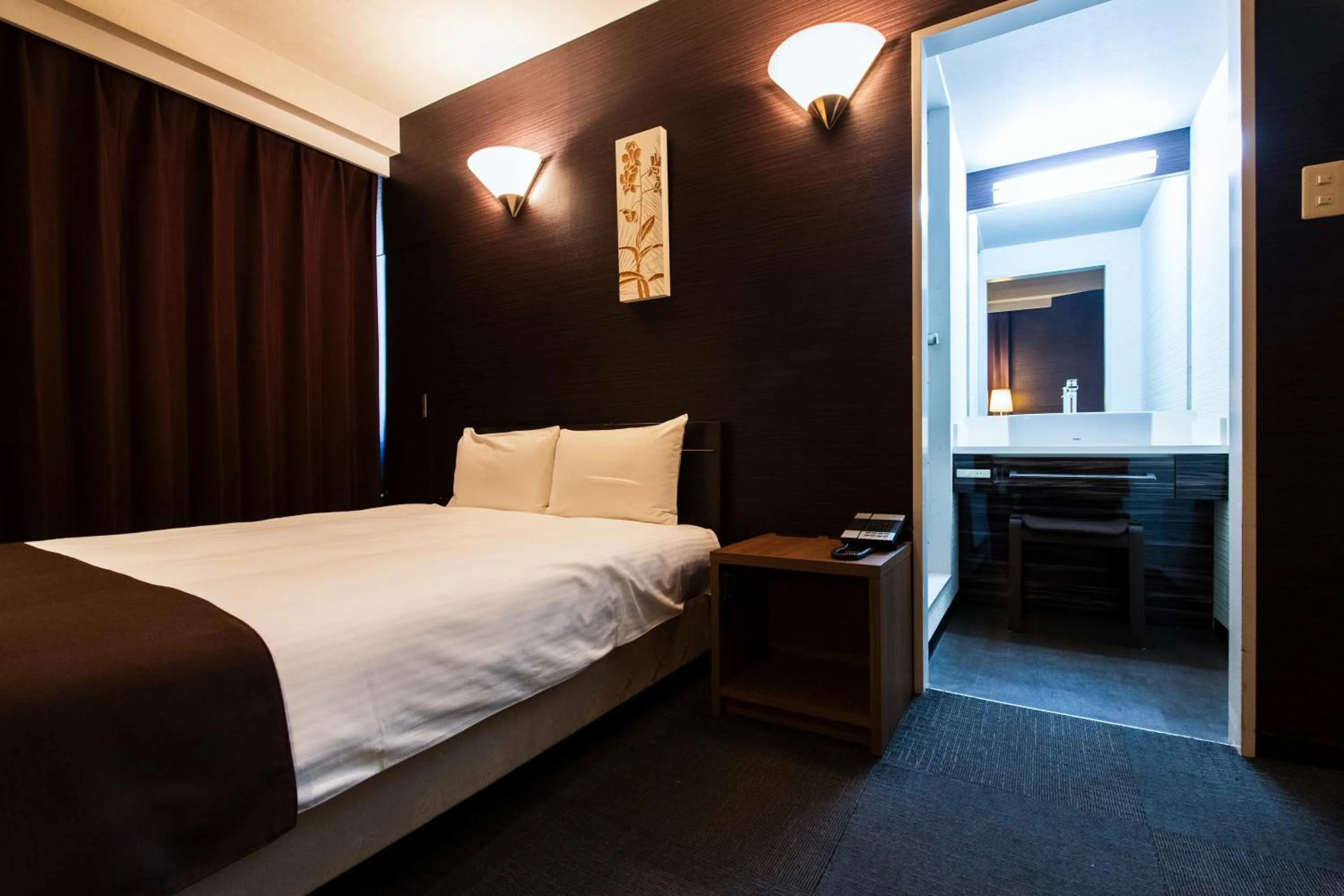 Bedroom, Bed in Urvest Hotel Kamata