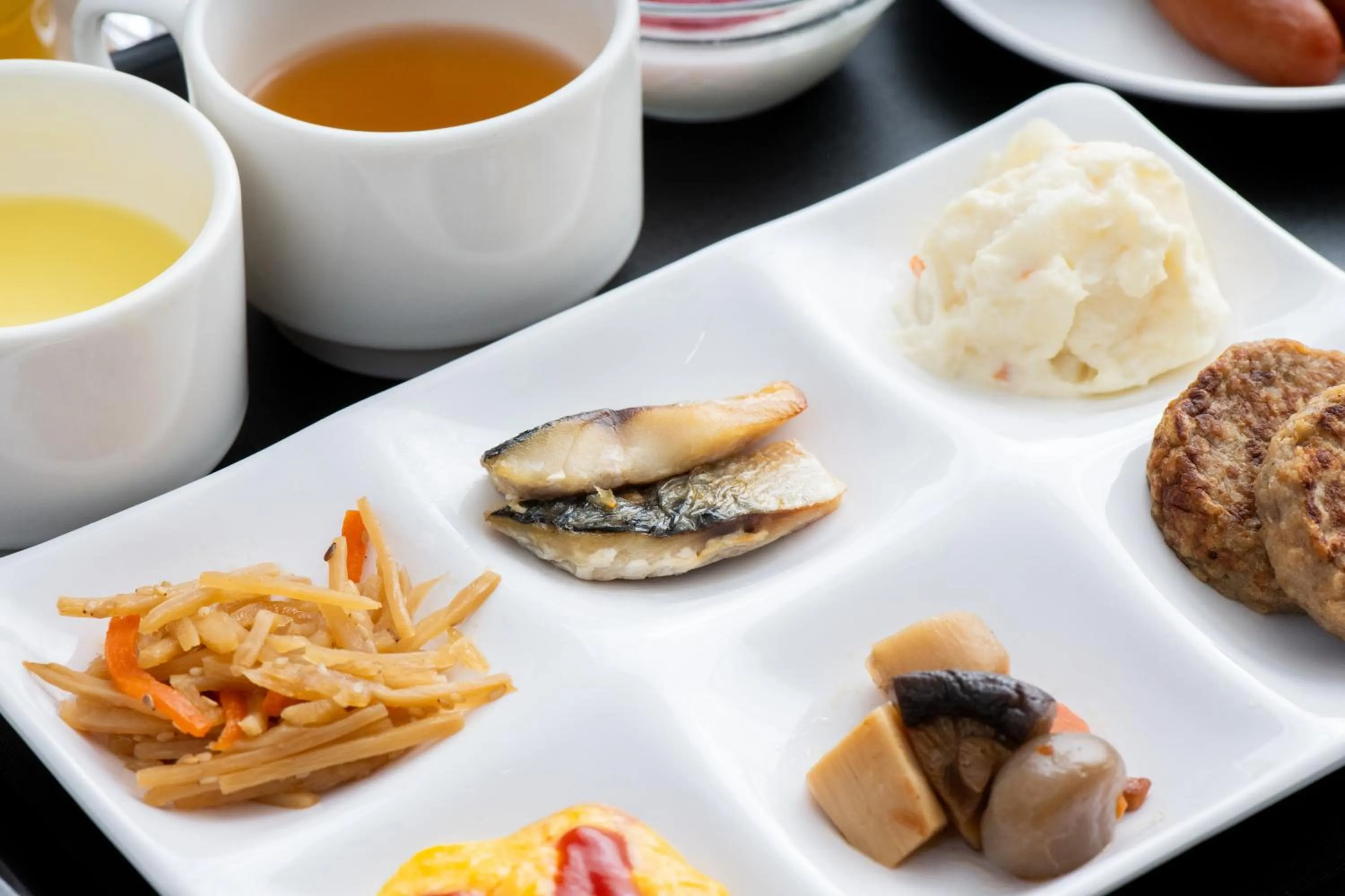 Buffet breakfast in Urvest Hotel Kamata