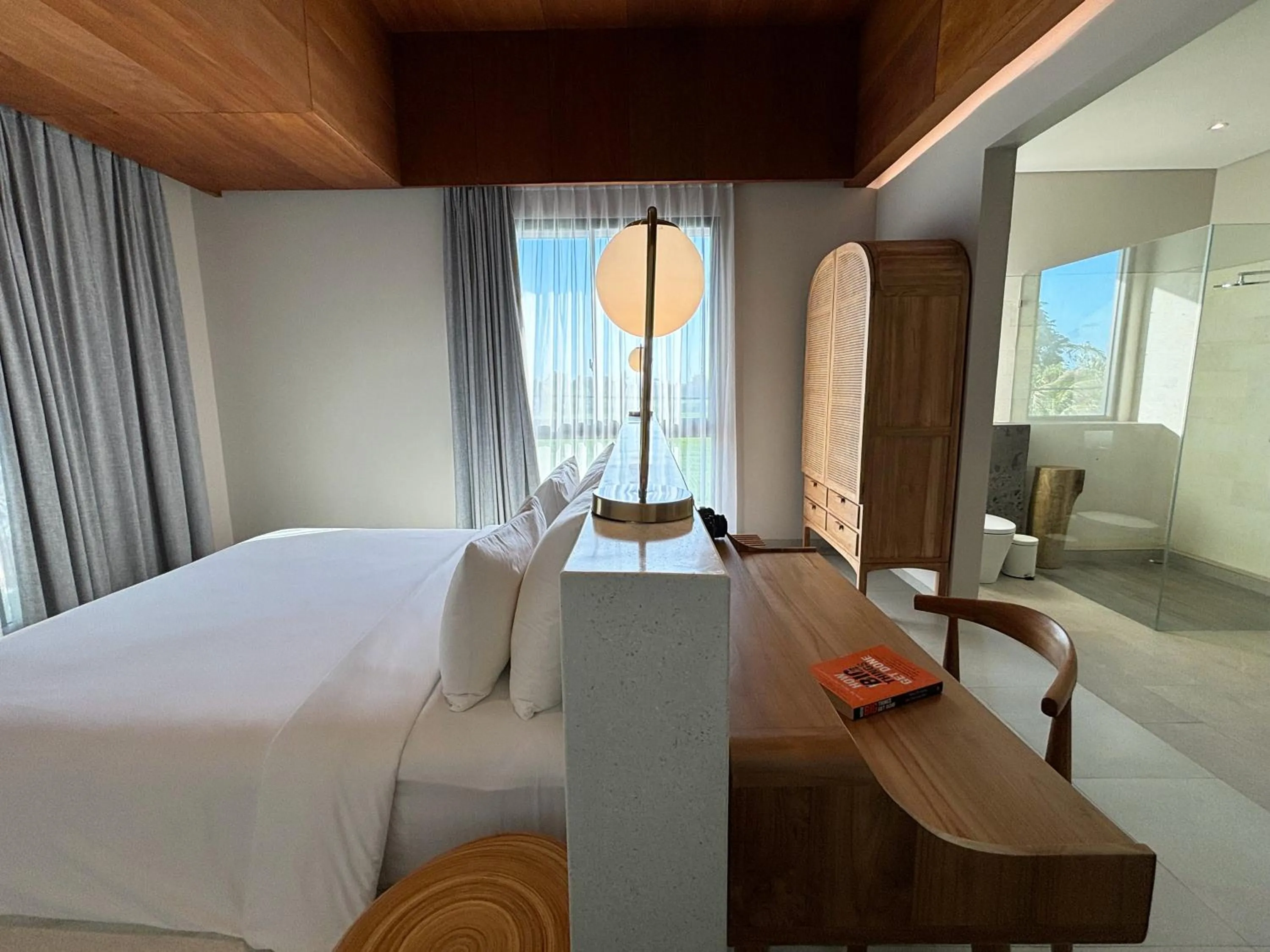 Bed in Biloba Villas and Suites Canggu