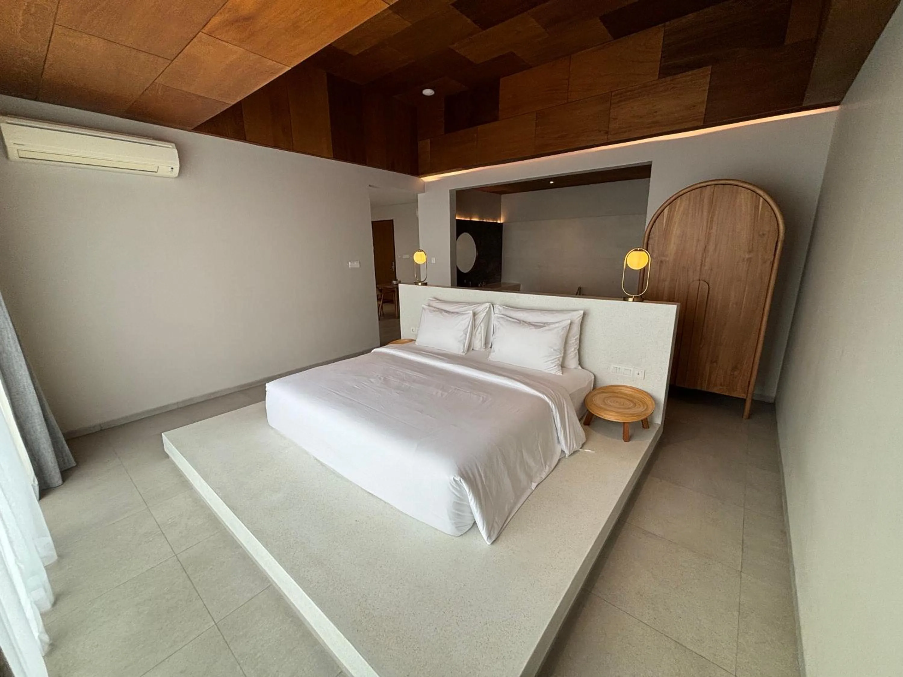 Bed in Biloba Villas and Suites Canggu
