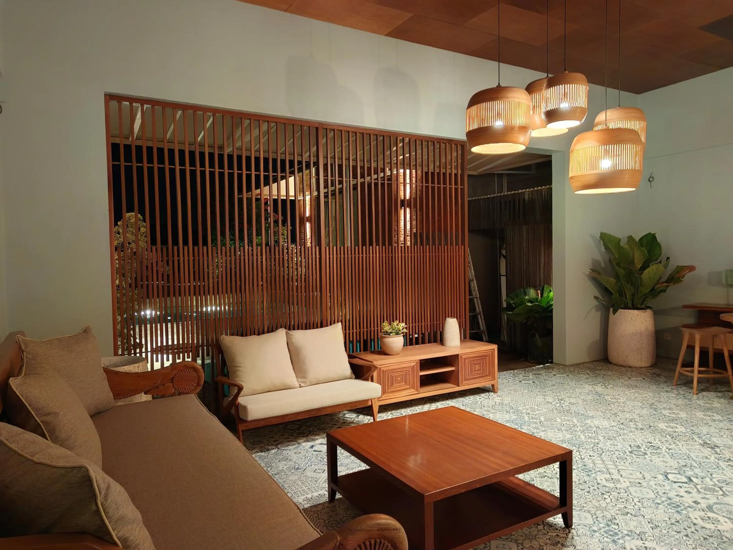 Communal lounge/ TV room in Biloba Villas and Suites Canggu