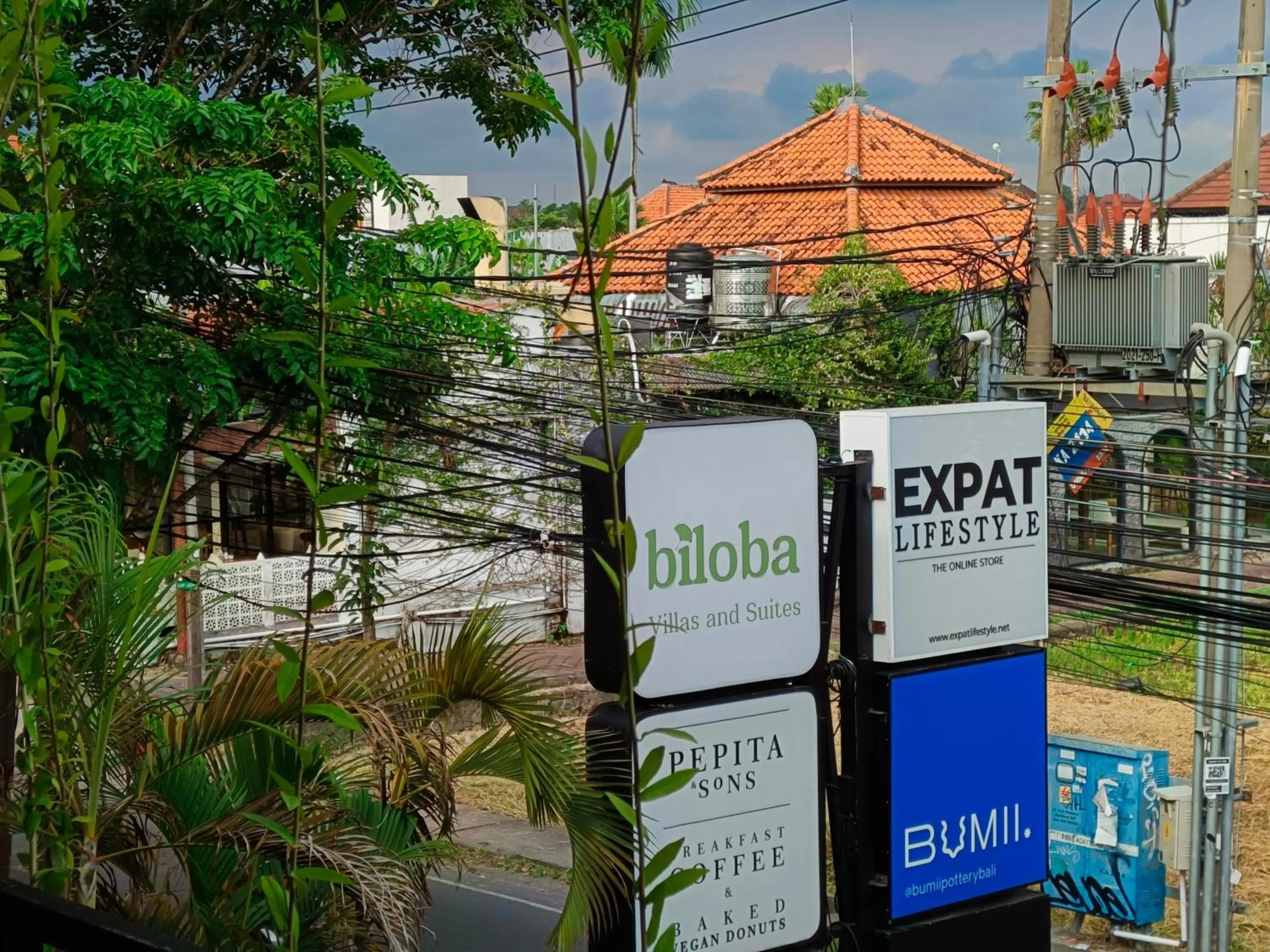 Property building in Biloba Villas and Suites Canggu
