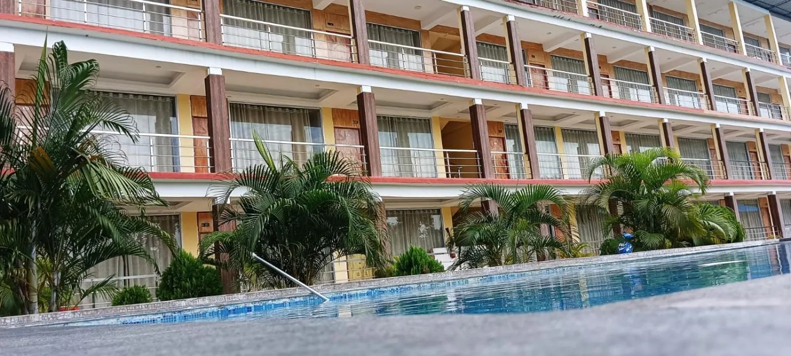 Royal Villa Beach Resort