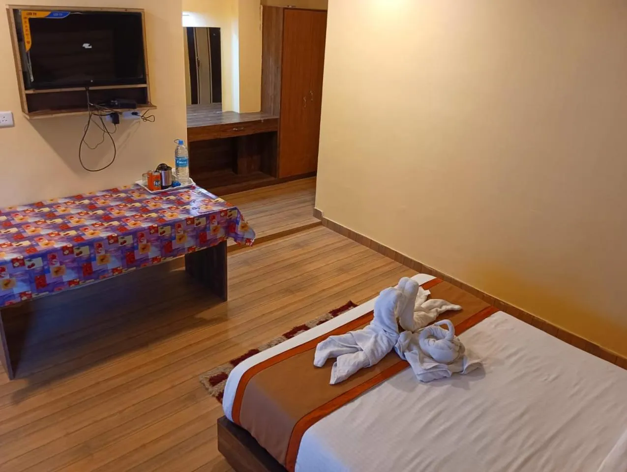 Bed in Royal Villa Beach Resort
