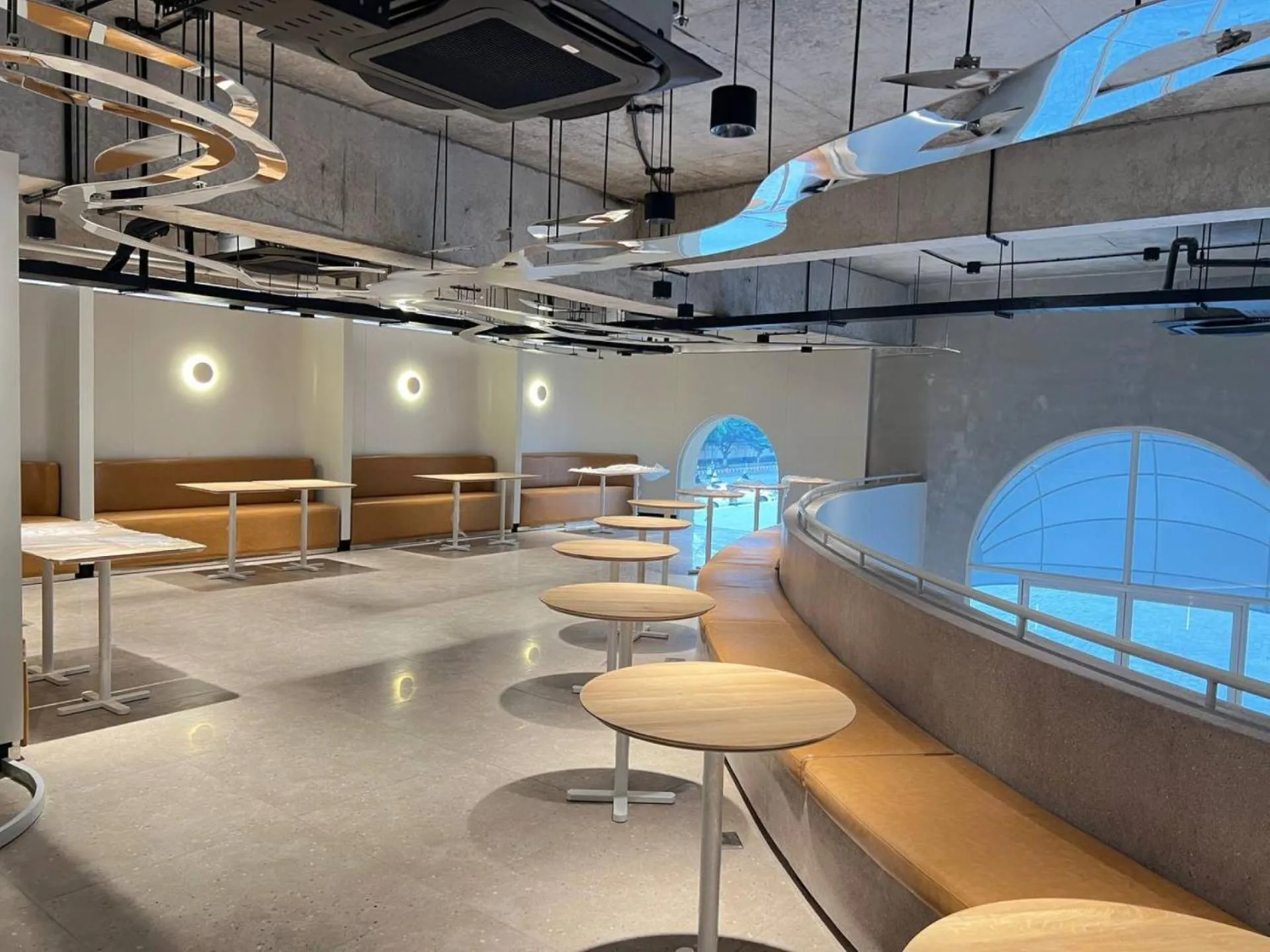 Restaurant/places to eat in Try Residence, The Elysée Koh Pich