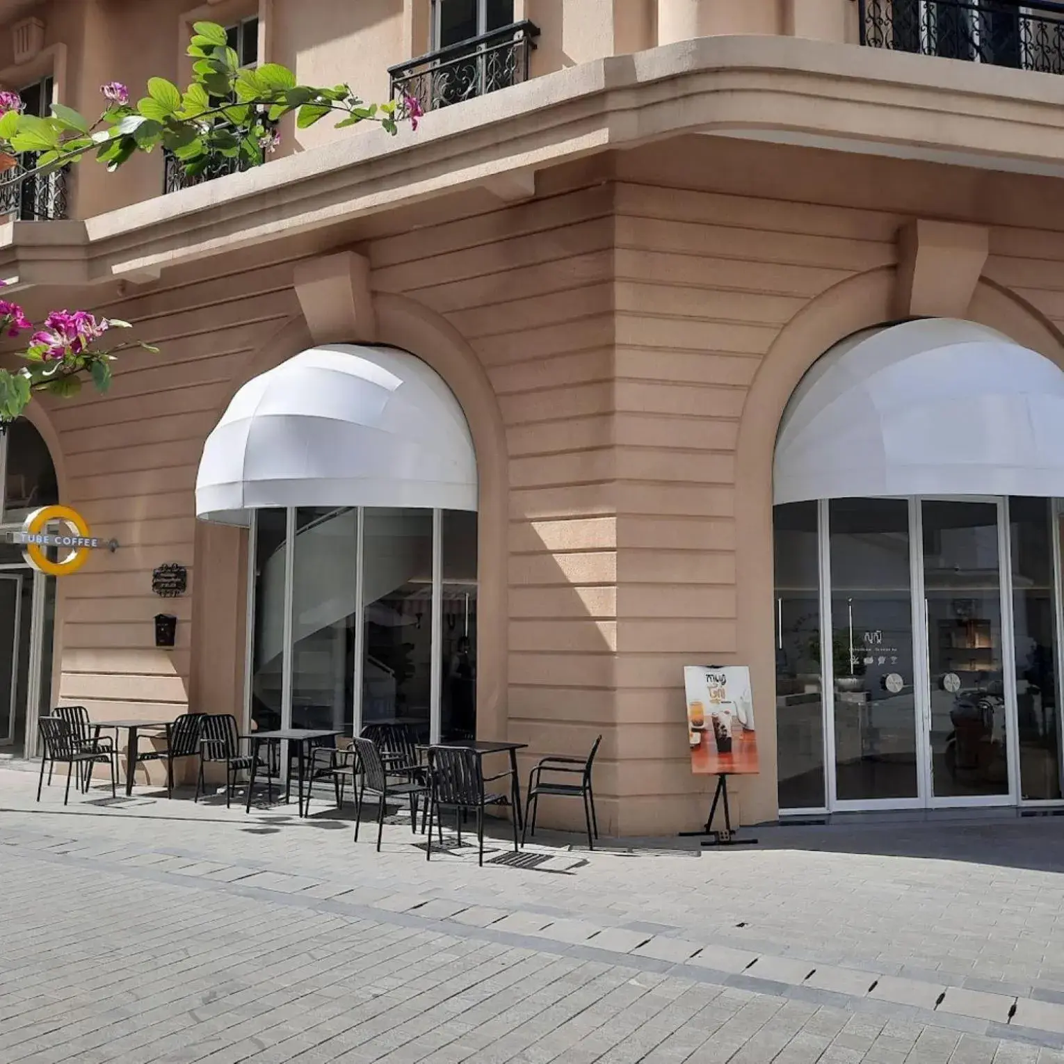 Restaurant/places to eat in Try Residence, The Elysée Koh Pich Restaurant/places to eat in Try Residence, The Elysée Koh Pich