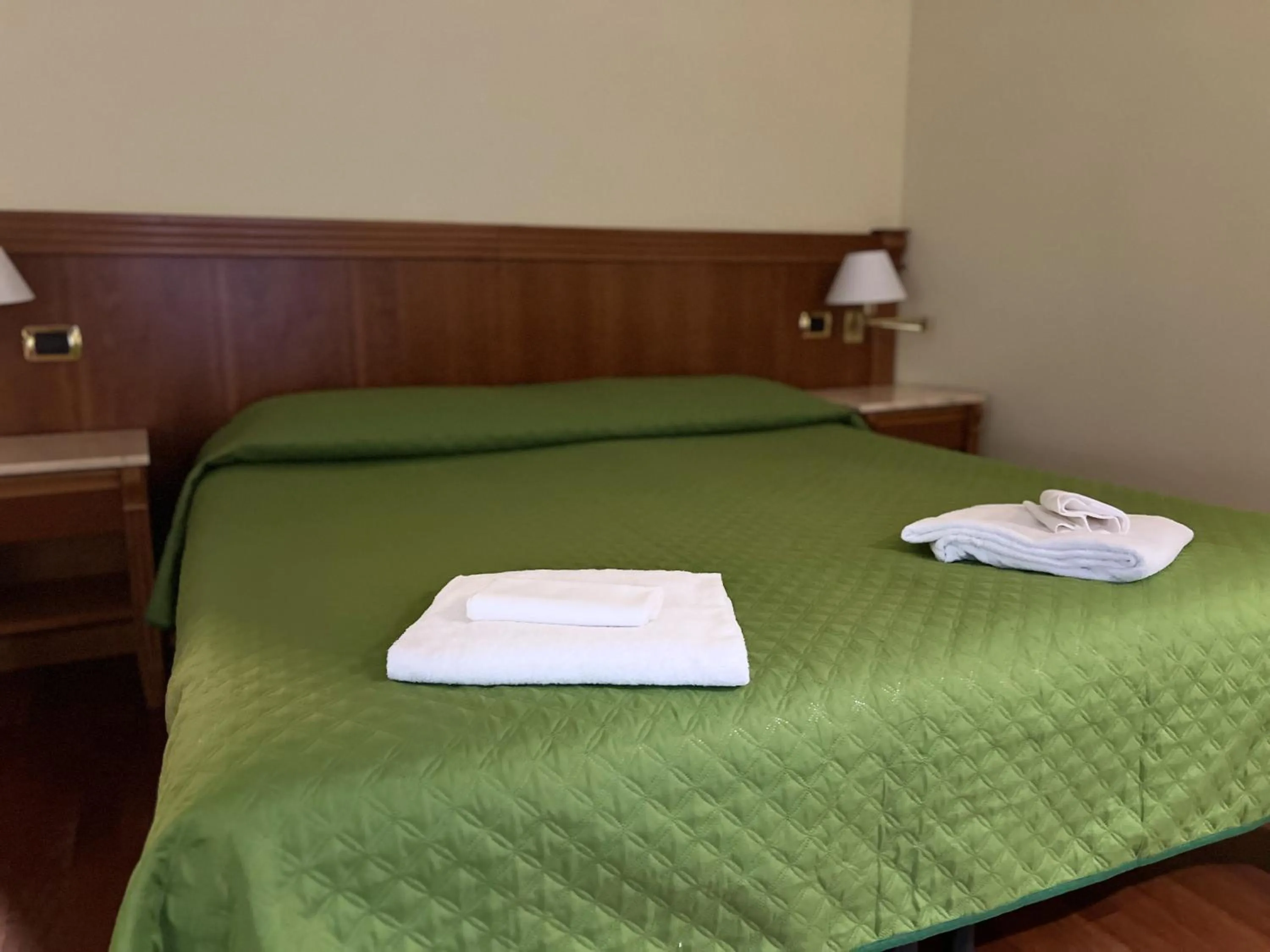 Bedroom, Bed in Hotel Erika