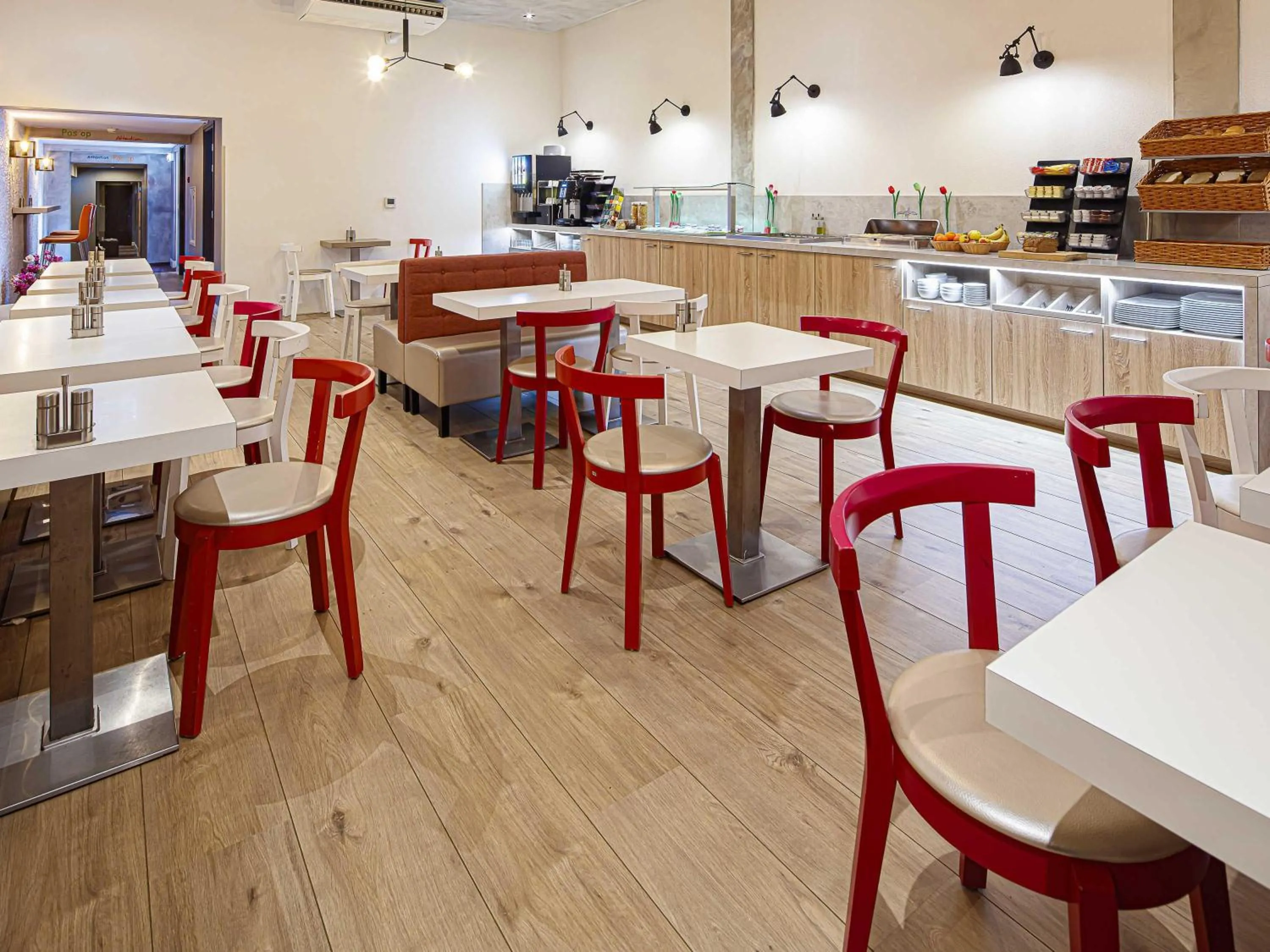 Breakfast in ibis Styles Amsterdam Amstel