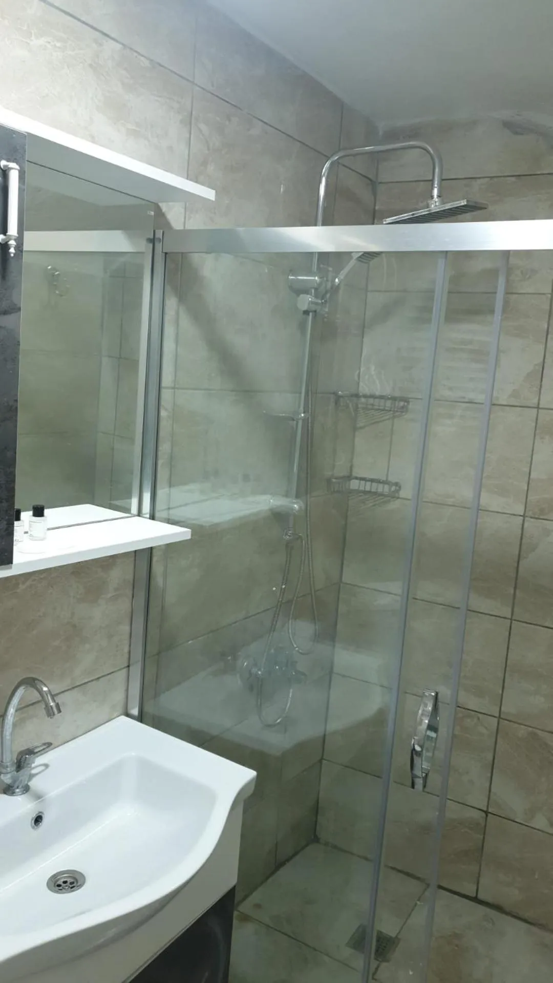 Shower in Taksim Milenyum Suites