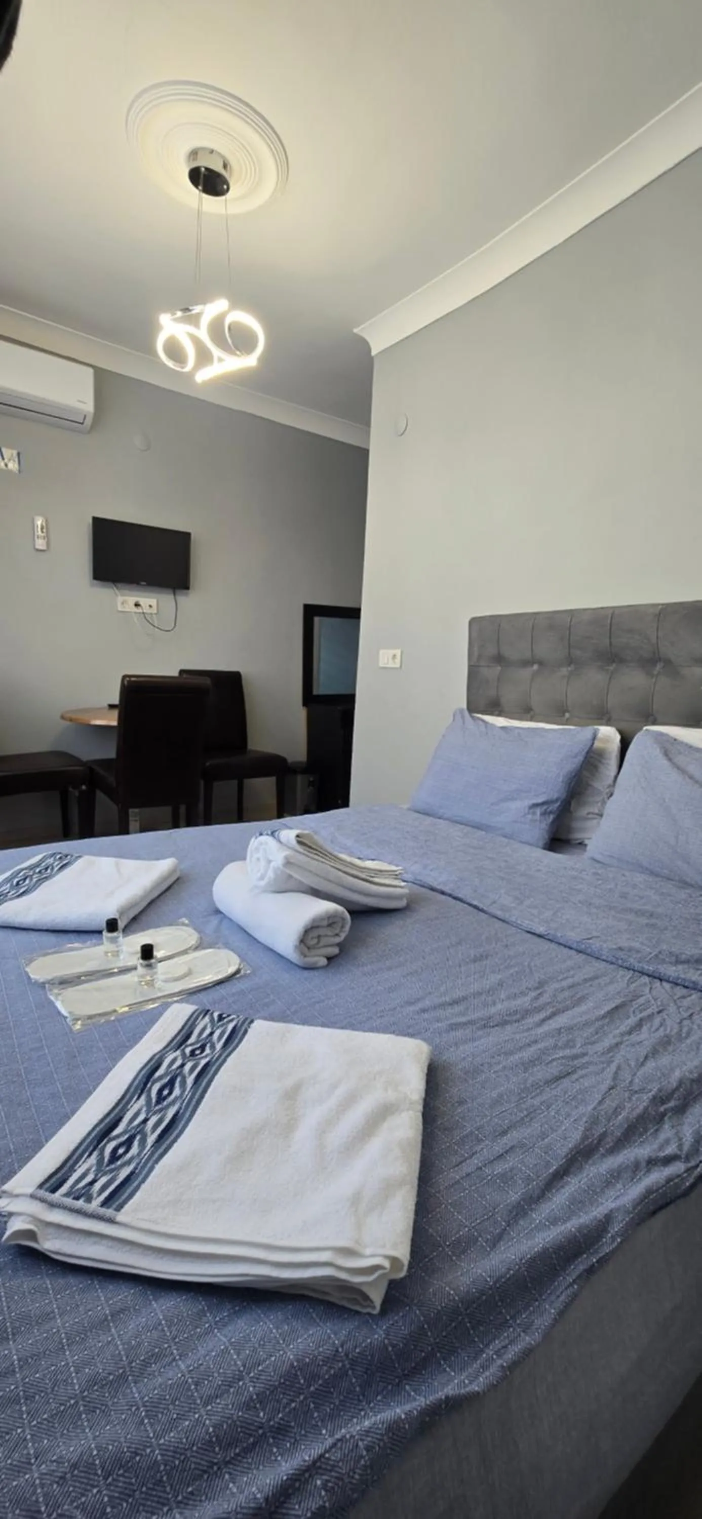 Bed in Taksim Milenyum Suites