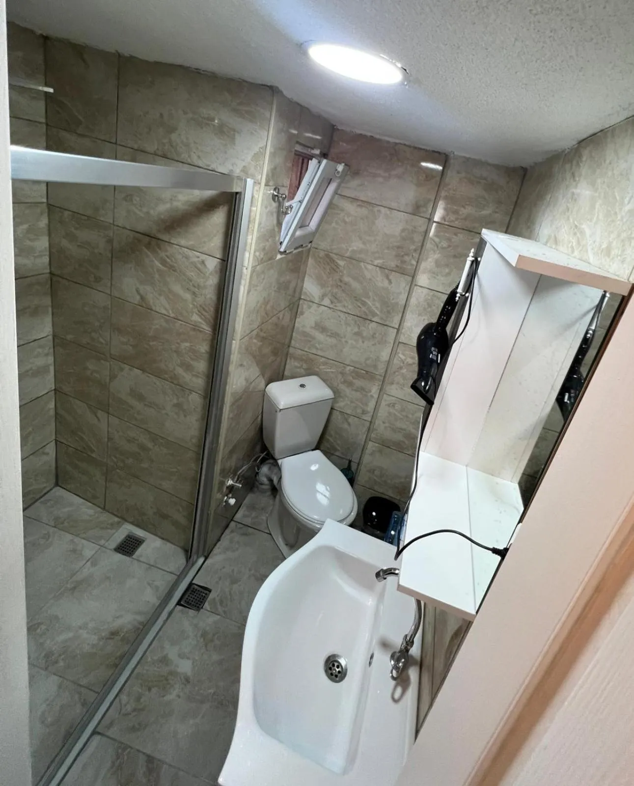 Shower in Taksim Milenyum Suites