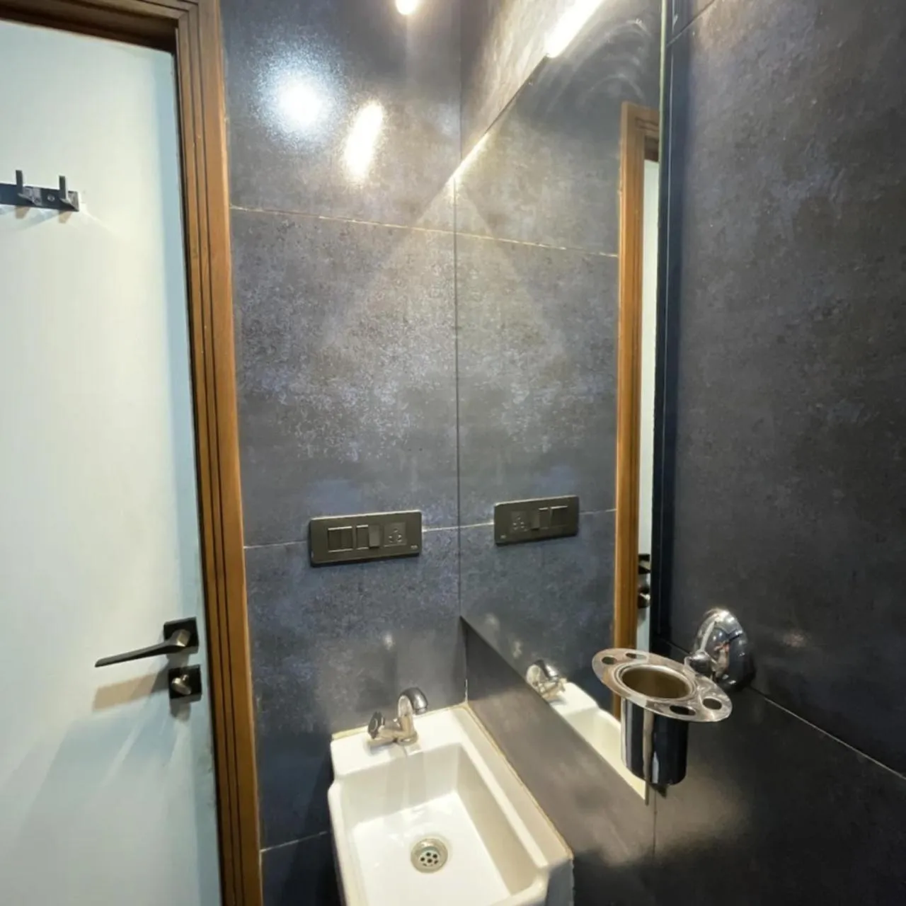 Bathroom in Nisarg’s stays