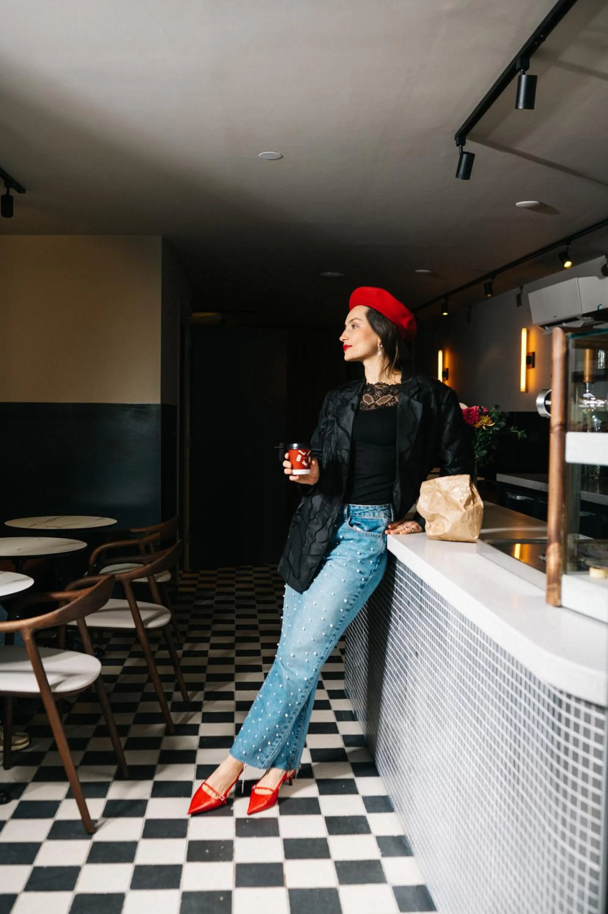 Restaurant/places to eat in Hotel Blink