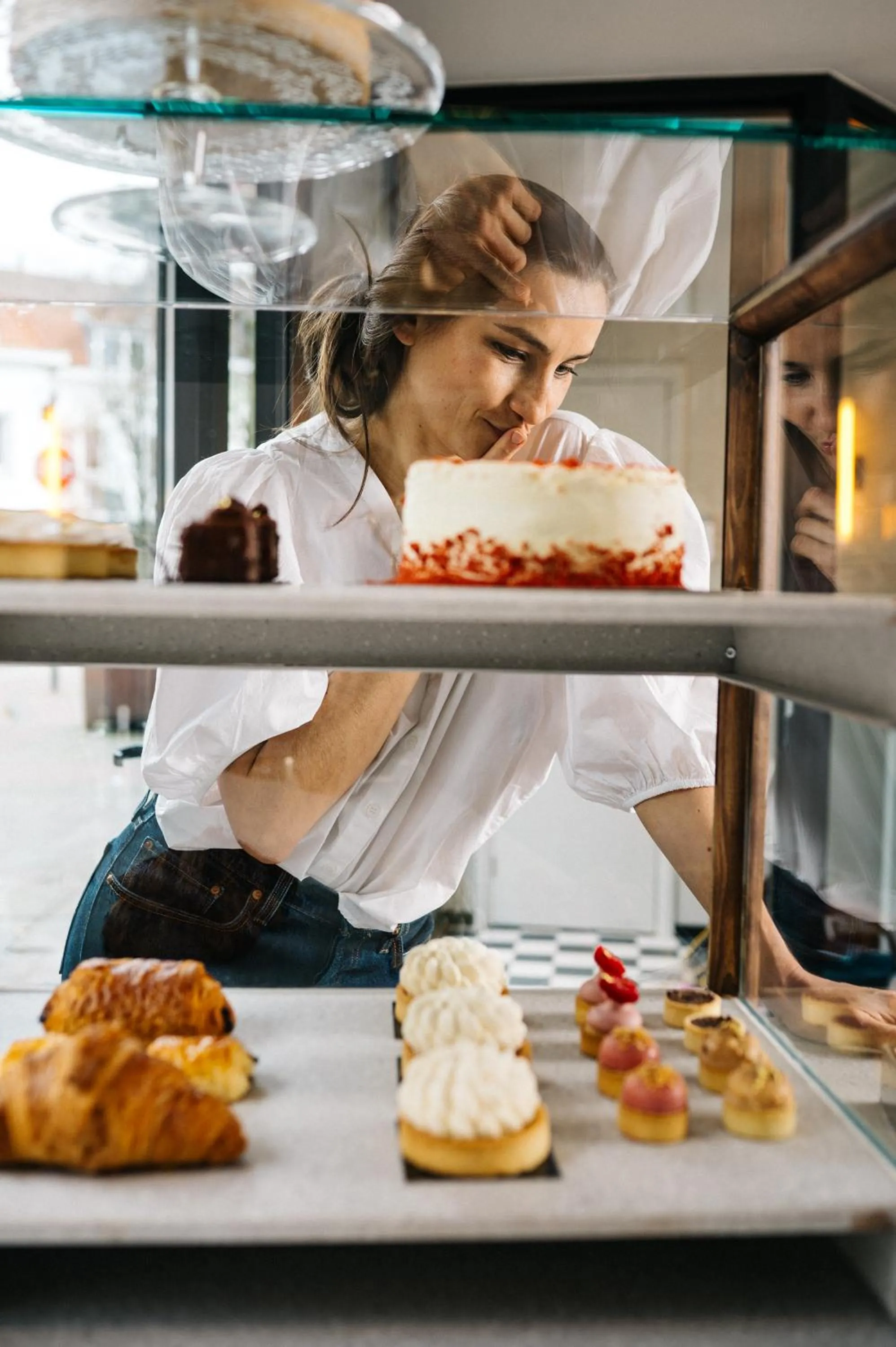 Restaurant/places to eat in Hotel Blink
